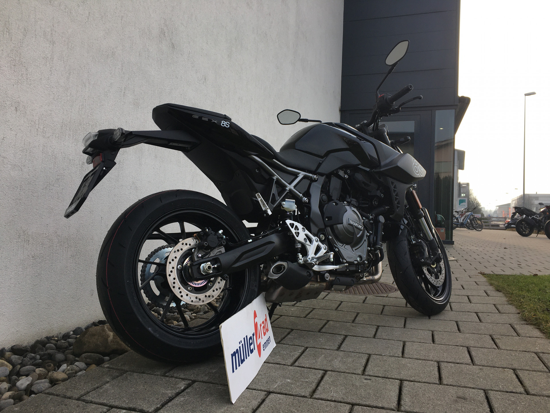 SUZUKI GSX-8S-image-1