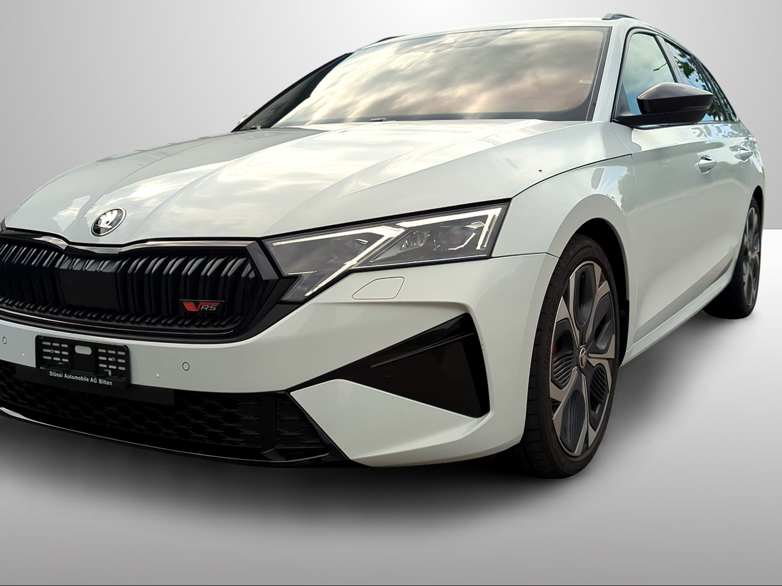 SKODA Octavia Combi 2.0 TSI DSG RS-image-7