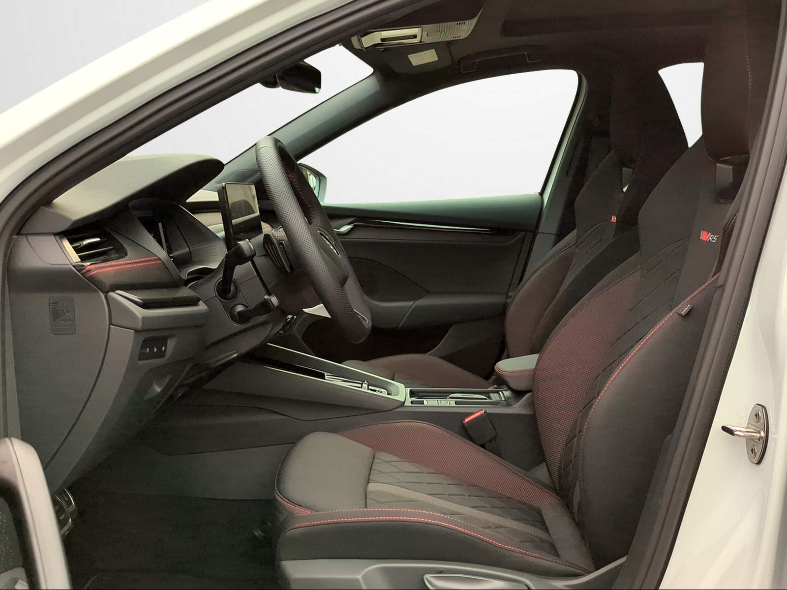 SKODA Octavia Combi 2.0 TSI DSG RS-image-10