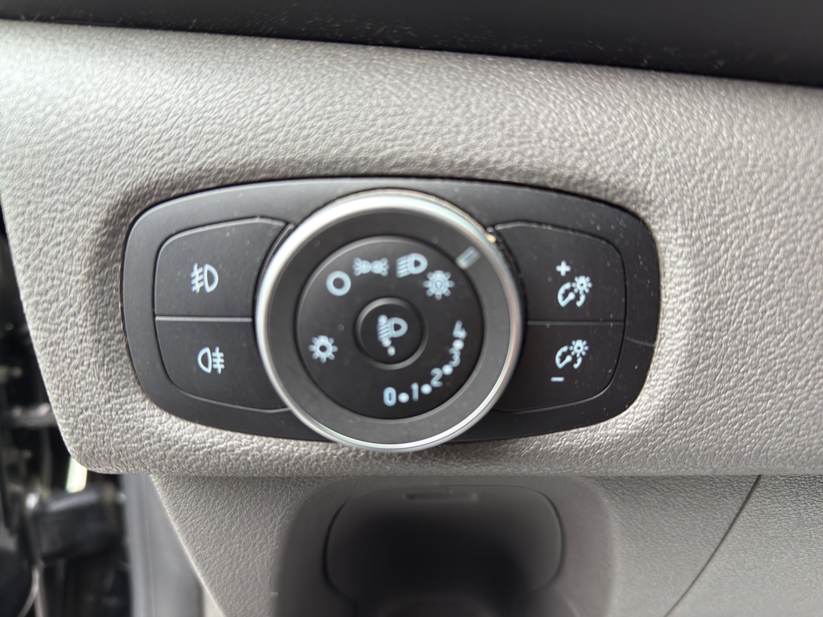 FORD Transit Custom 320 L1H1 Trend A-image-21
