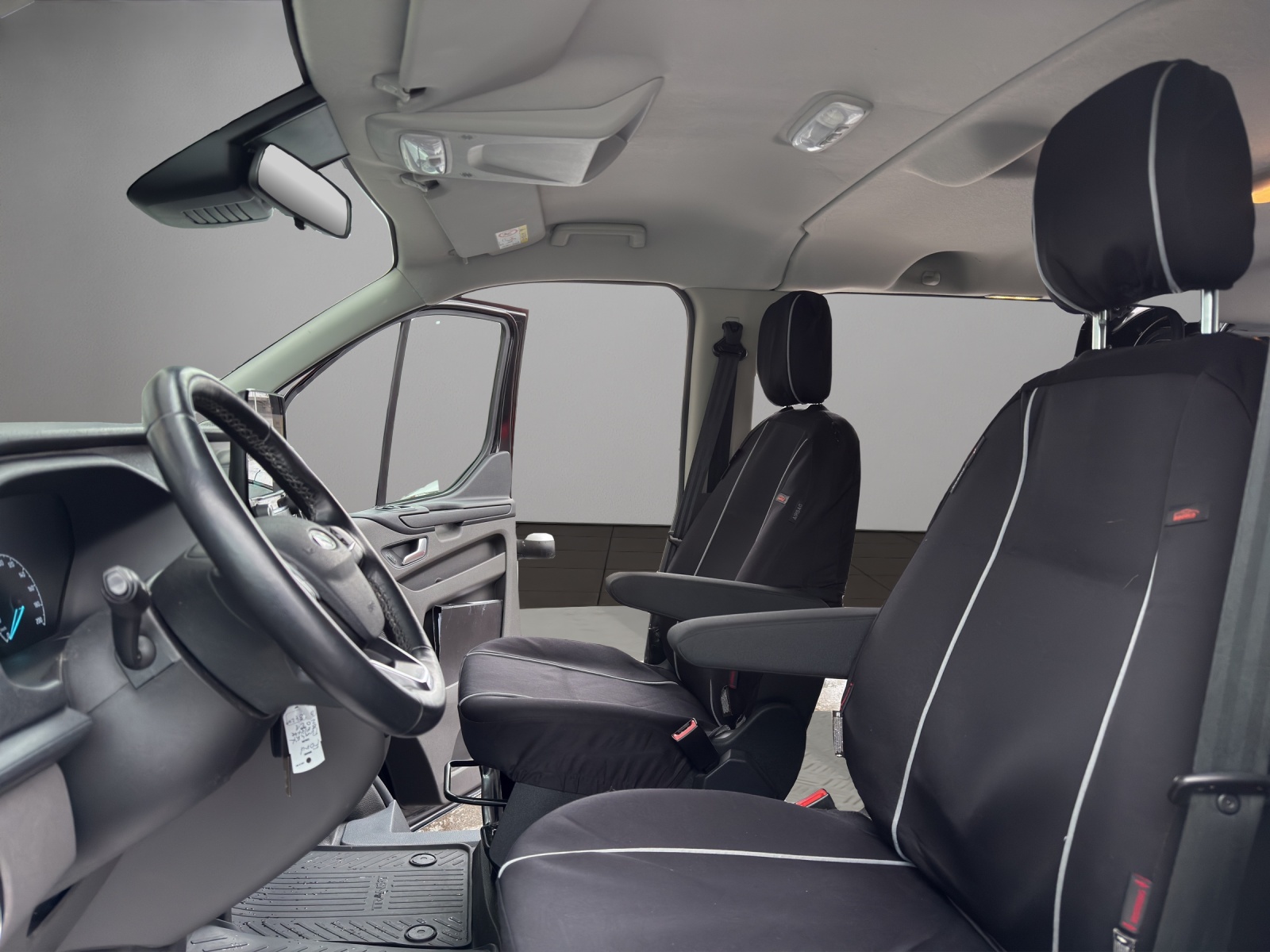 FORD Transit Custom 320 L1H1 Trend A-image-18