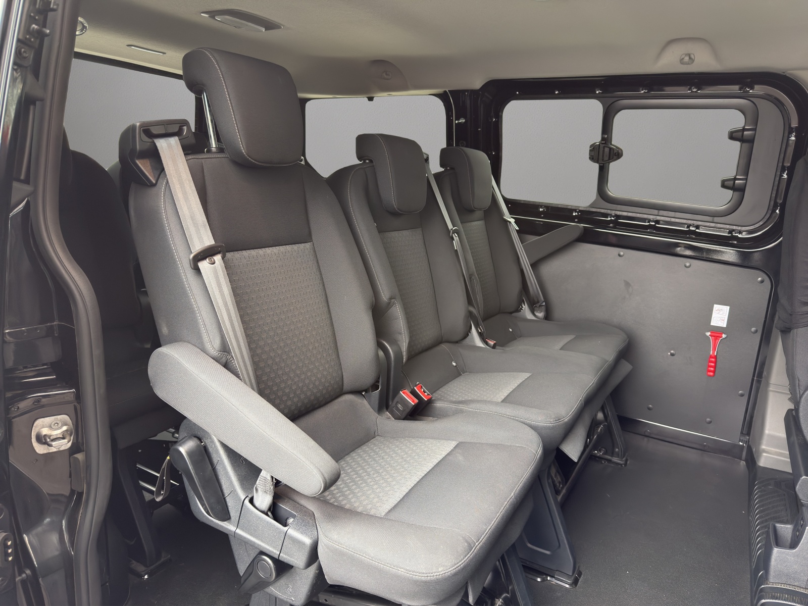 FORD Transit Custom 320 L1H1 Trend A-image-12