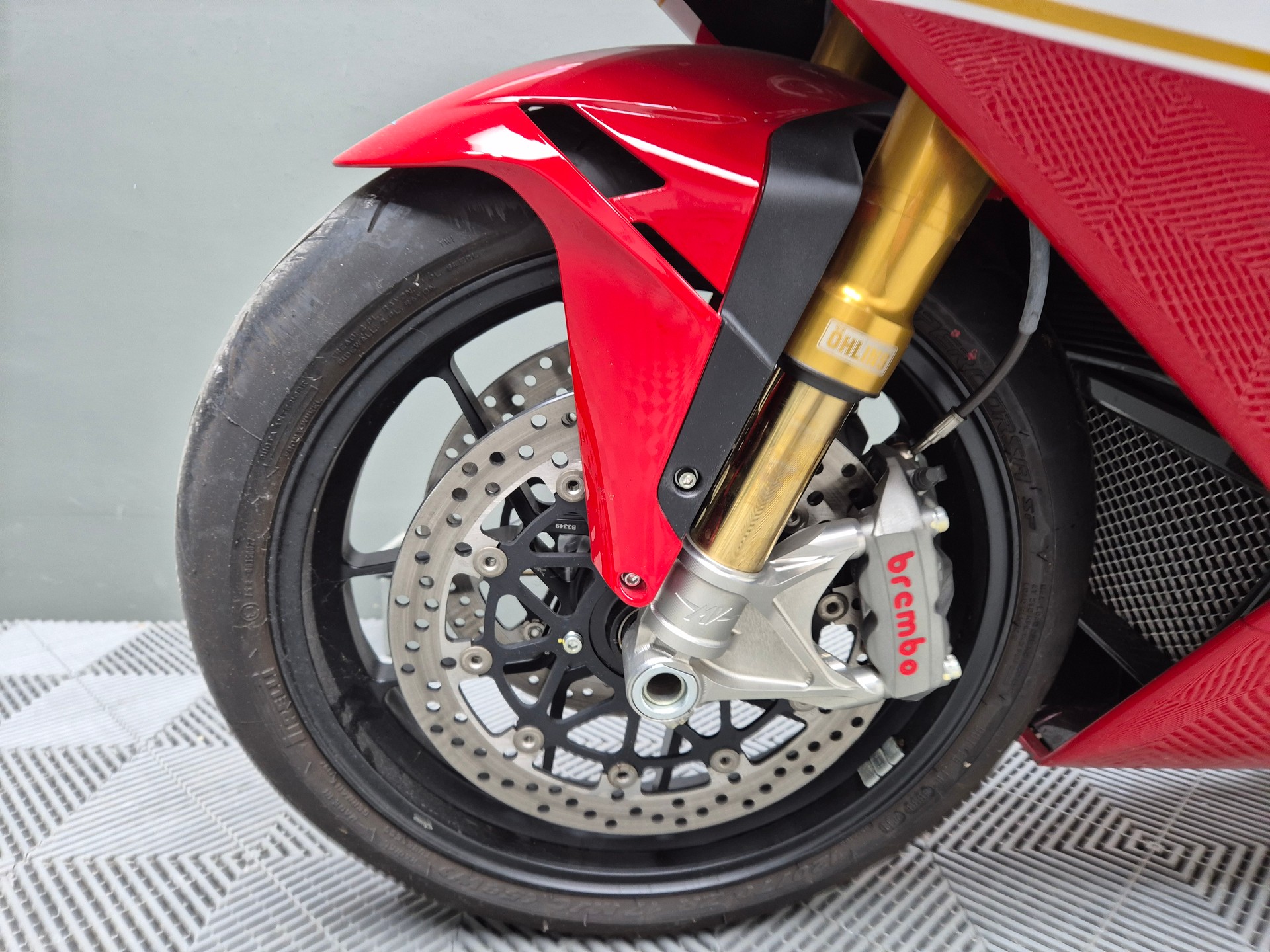MV AGUSTA F4 1000-image-10