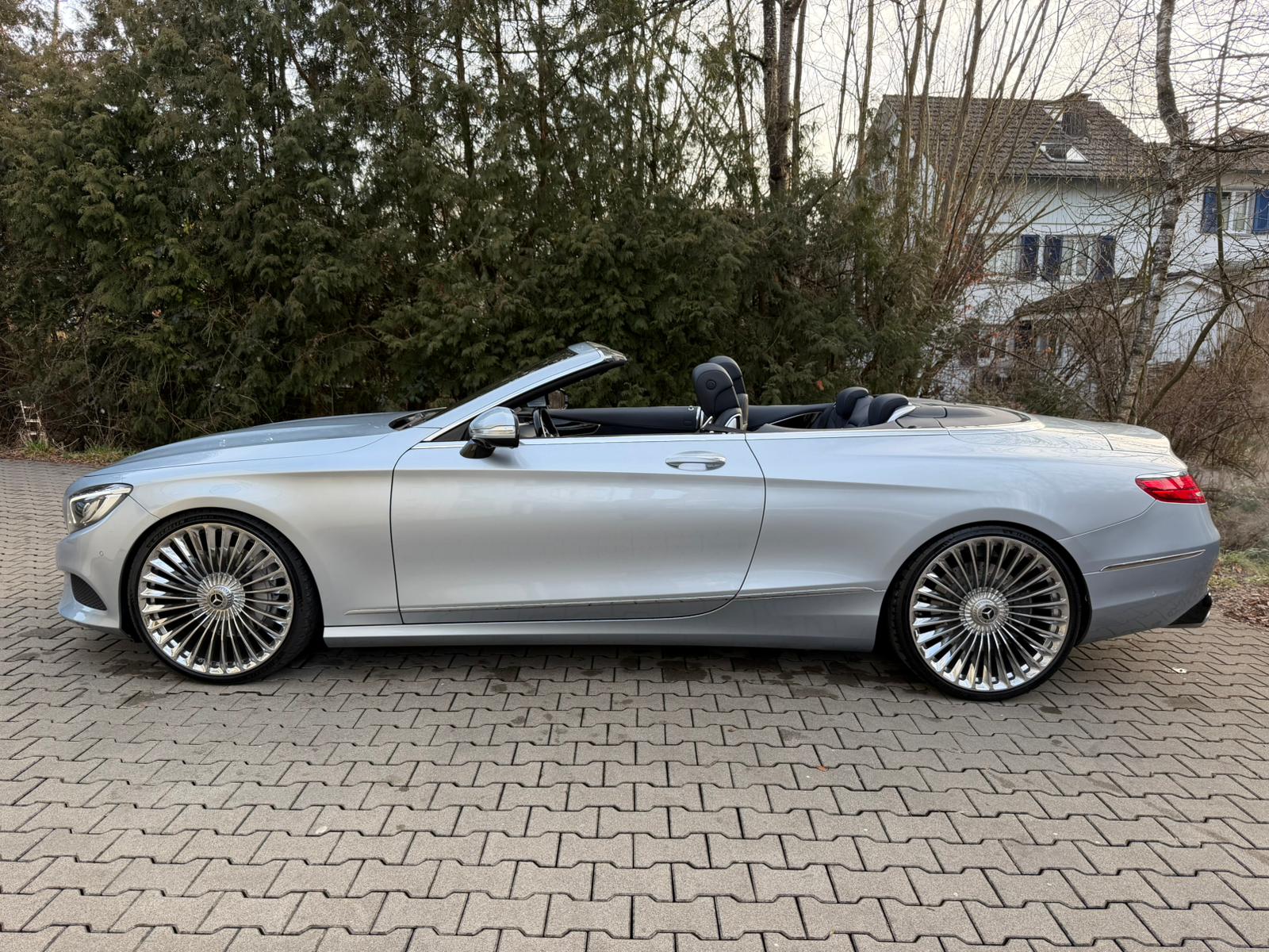 MERCEDES-BENZ S 500 Cabriolet 9G-Tronic Designo-showroom-element-3
