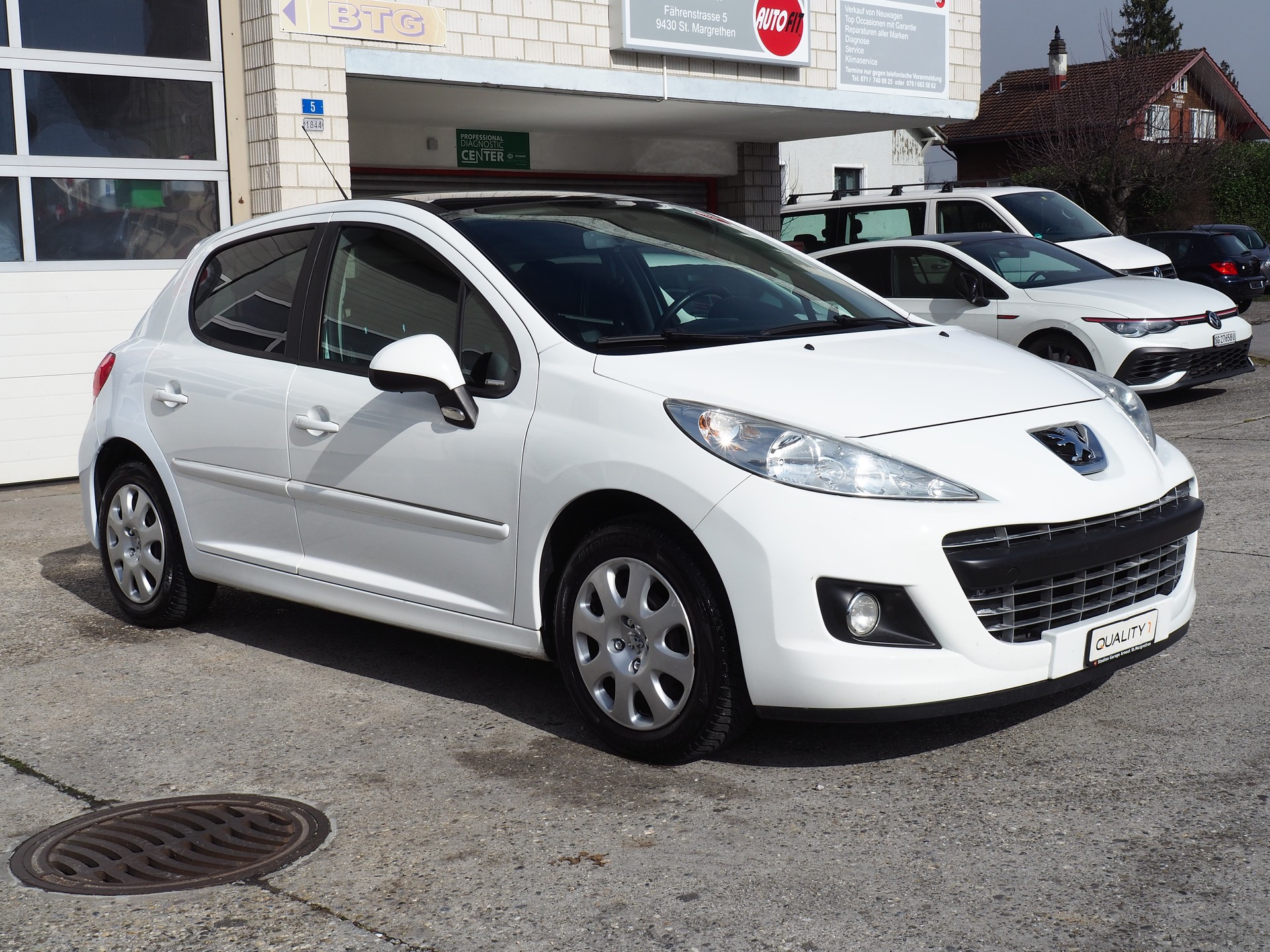PEUGEOT 207 1.6 16V Allure Automatic-image-5