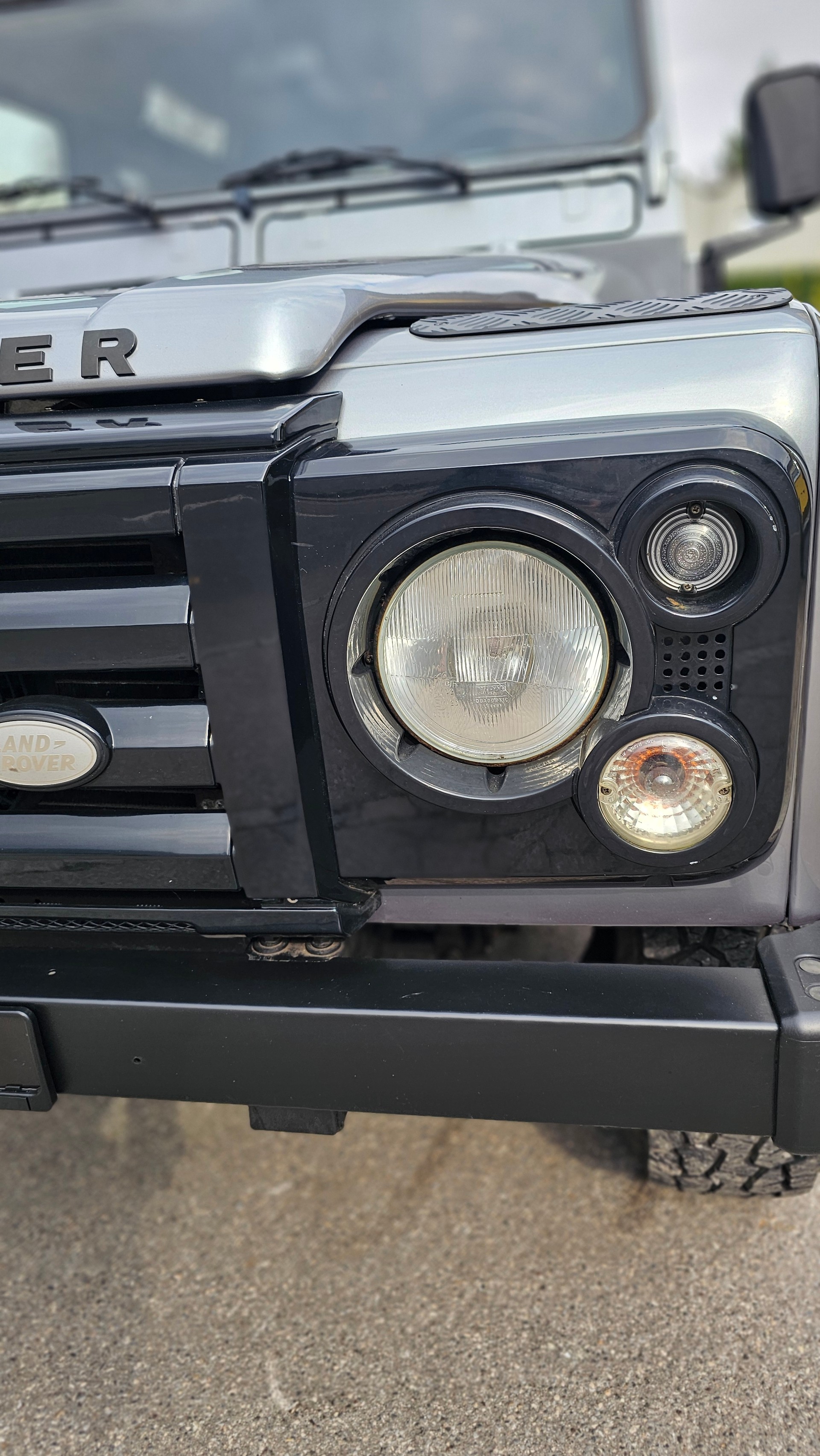 LAND ROVER Defender 90 SW 2.5 Td5-image-5
