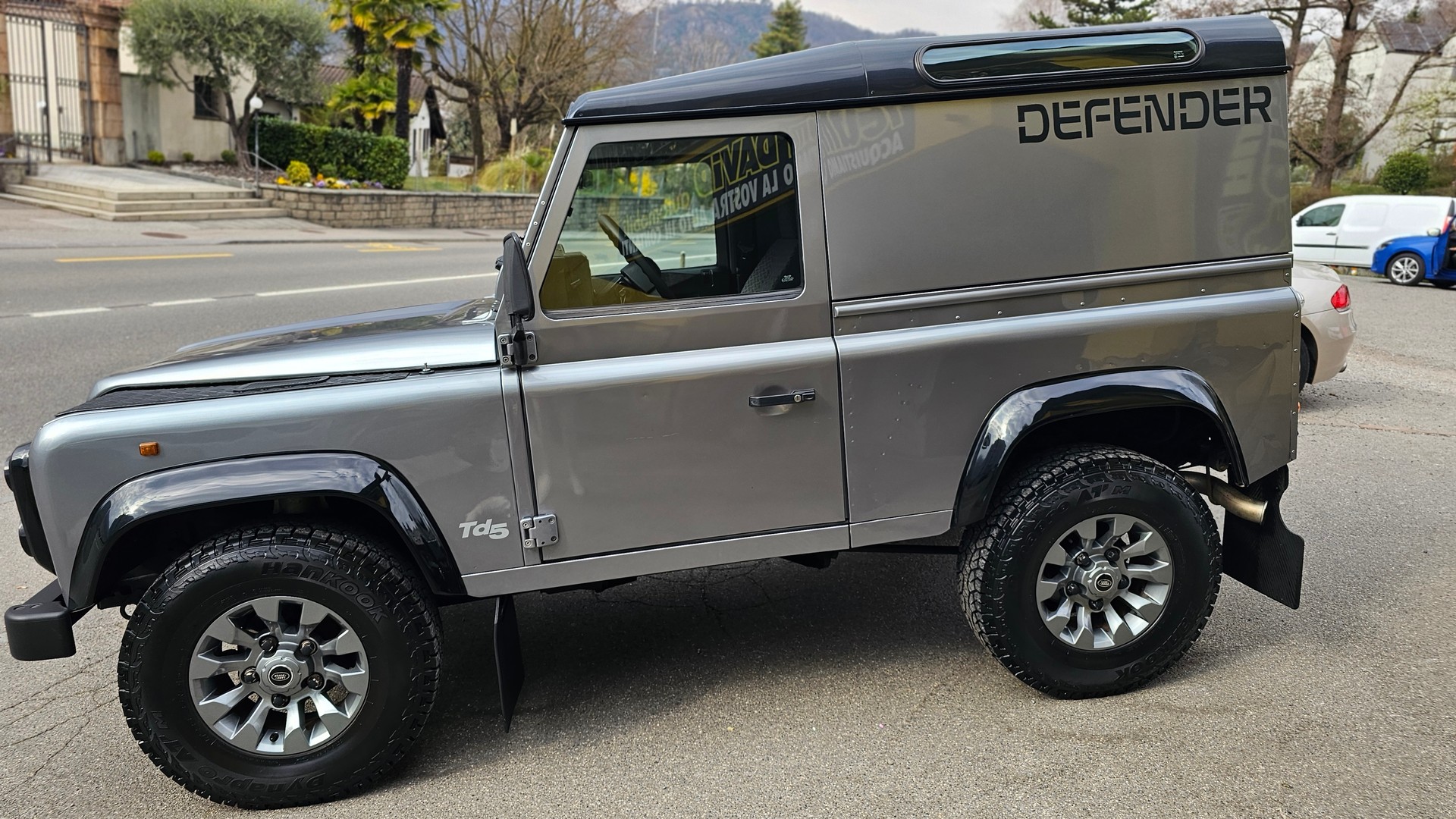 LAND ROVER Defender 90 SW 2.5 Td5-image-1