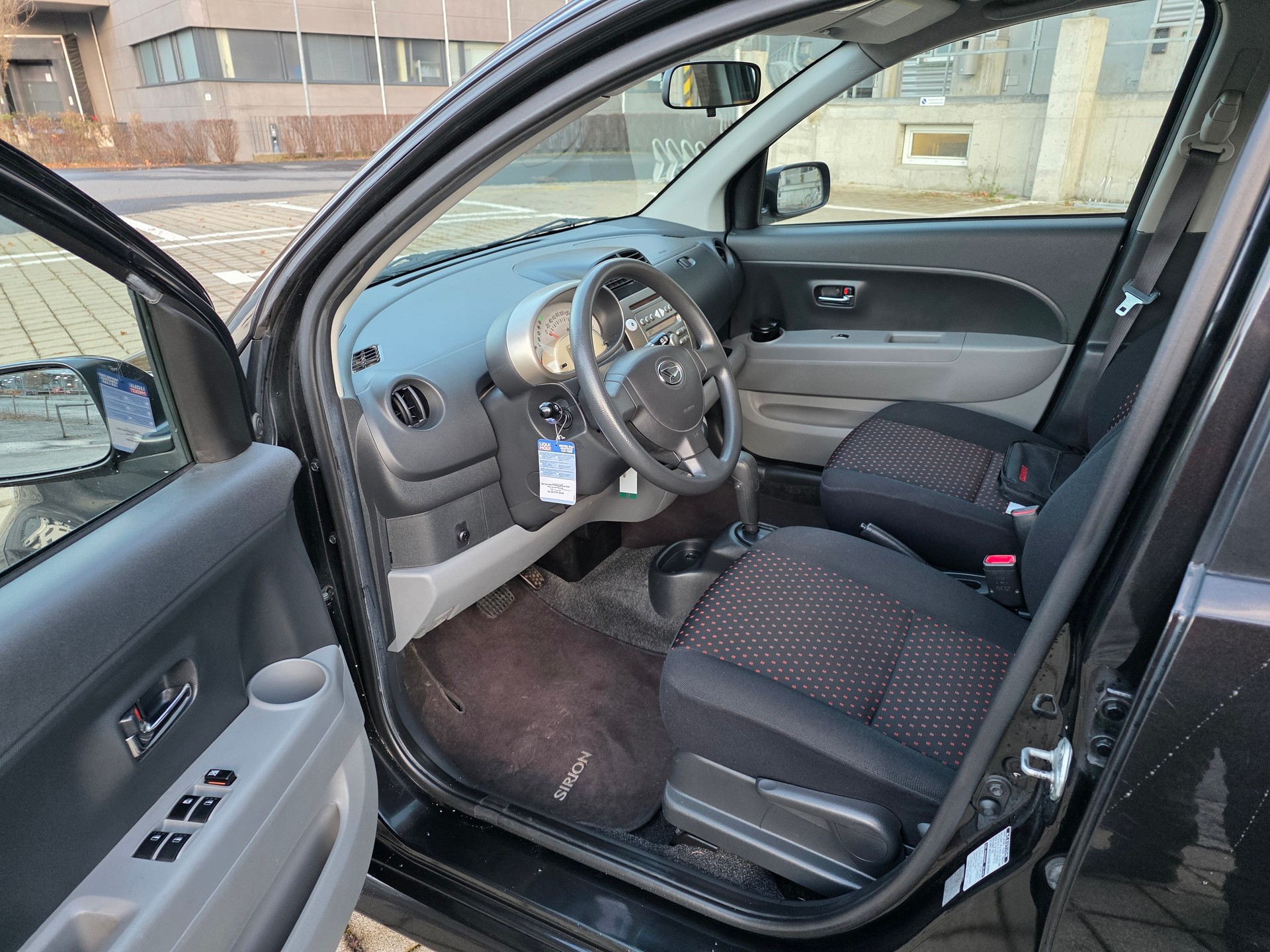 DAIHATSU Sirion 1.3 S eco-4WD Automatic-image-7