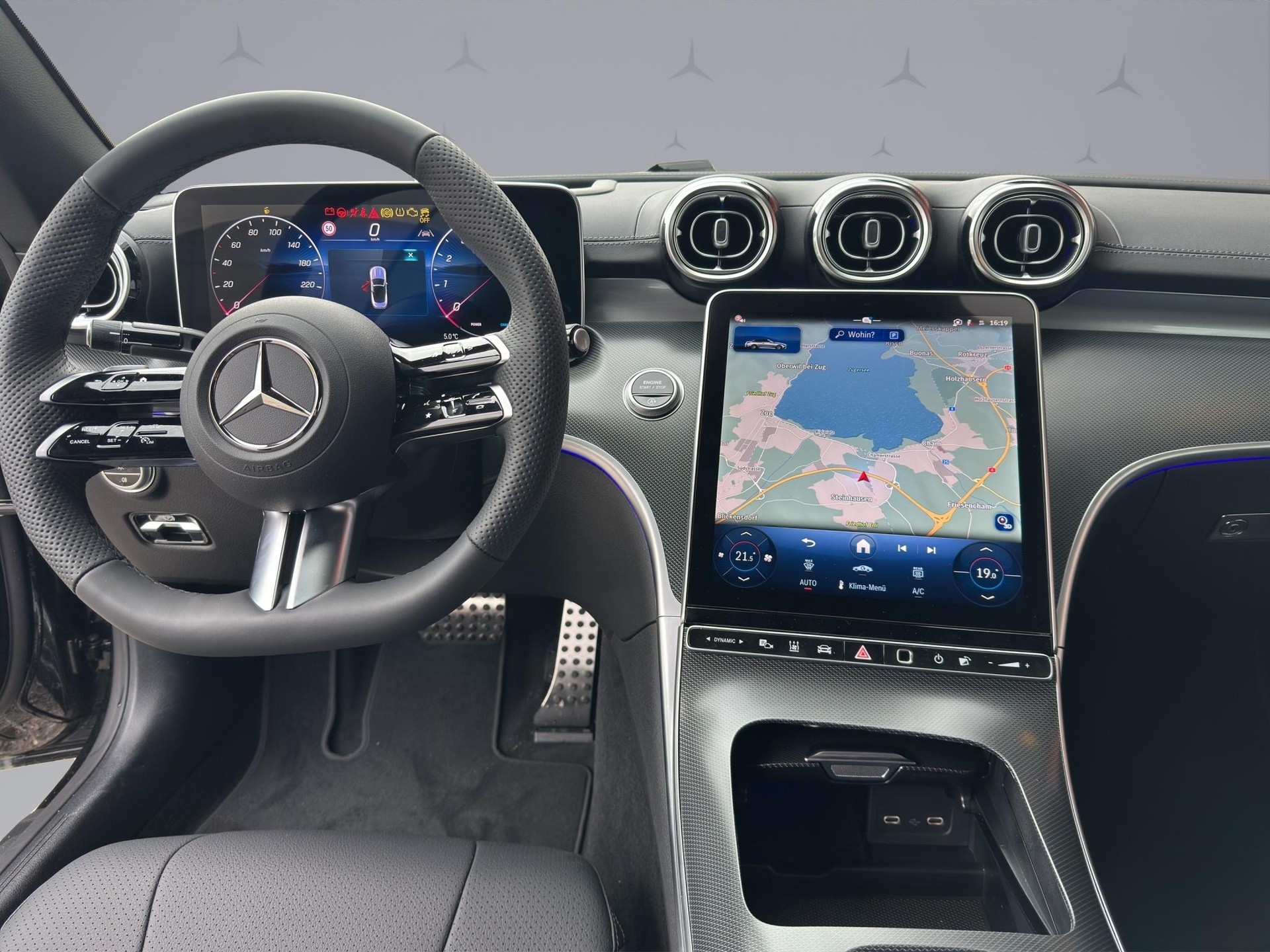 MERCEDES-BENZ CLE 200 AMG Line 4matic Cabriolet-image-11
