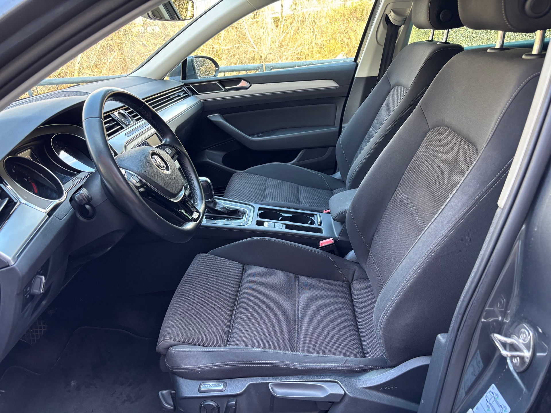 VW Passat Variant 2.0 TDI BMT Comfortline DSG-image-4