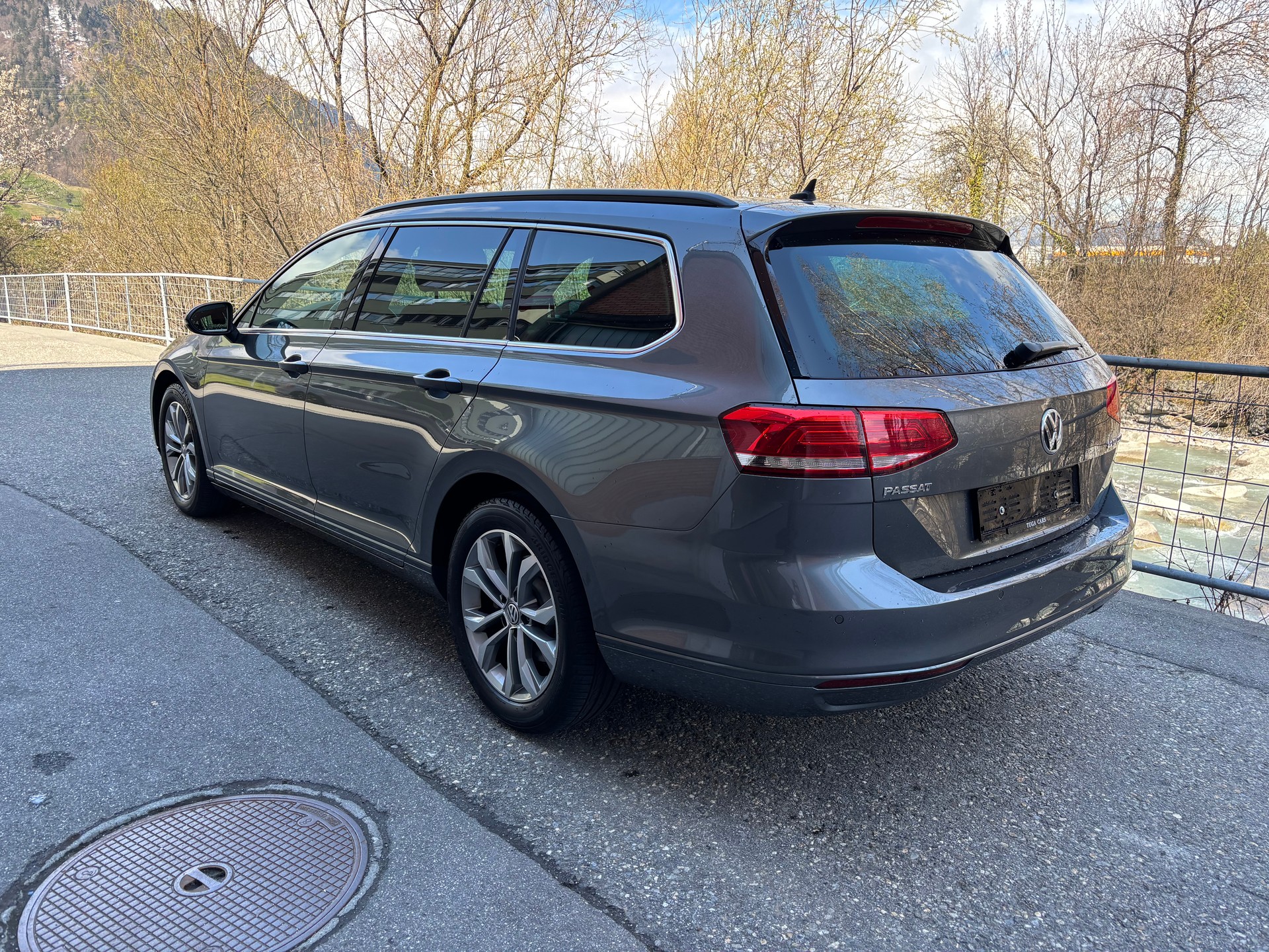 VW Passat Variant 2.0 TDI BMT Comfortline DSG-image-2