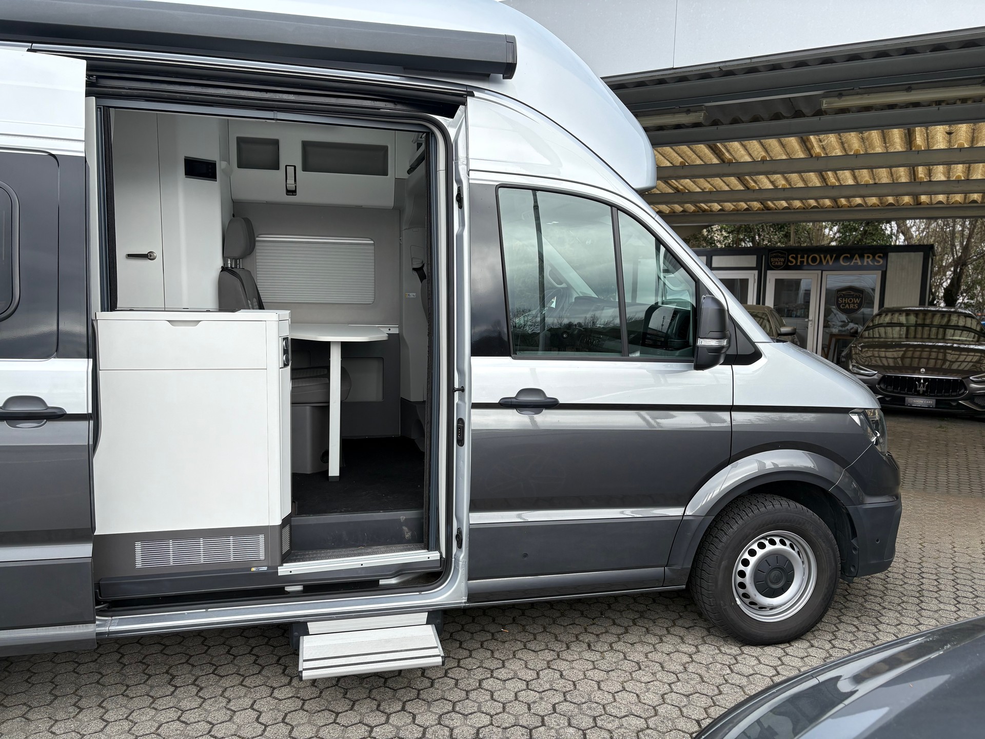 VW Grand California 600 2.0 BI-TDI-image-1