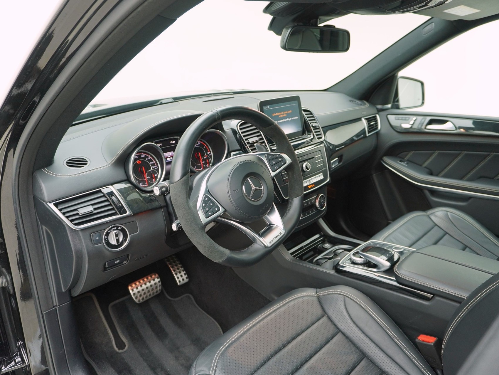 MERCEDES-BENZ GLS-Klasse GLS 63 V8 AMG-image-10