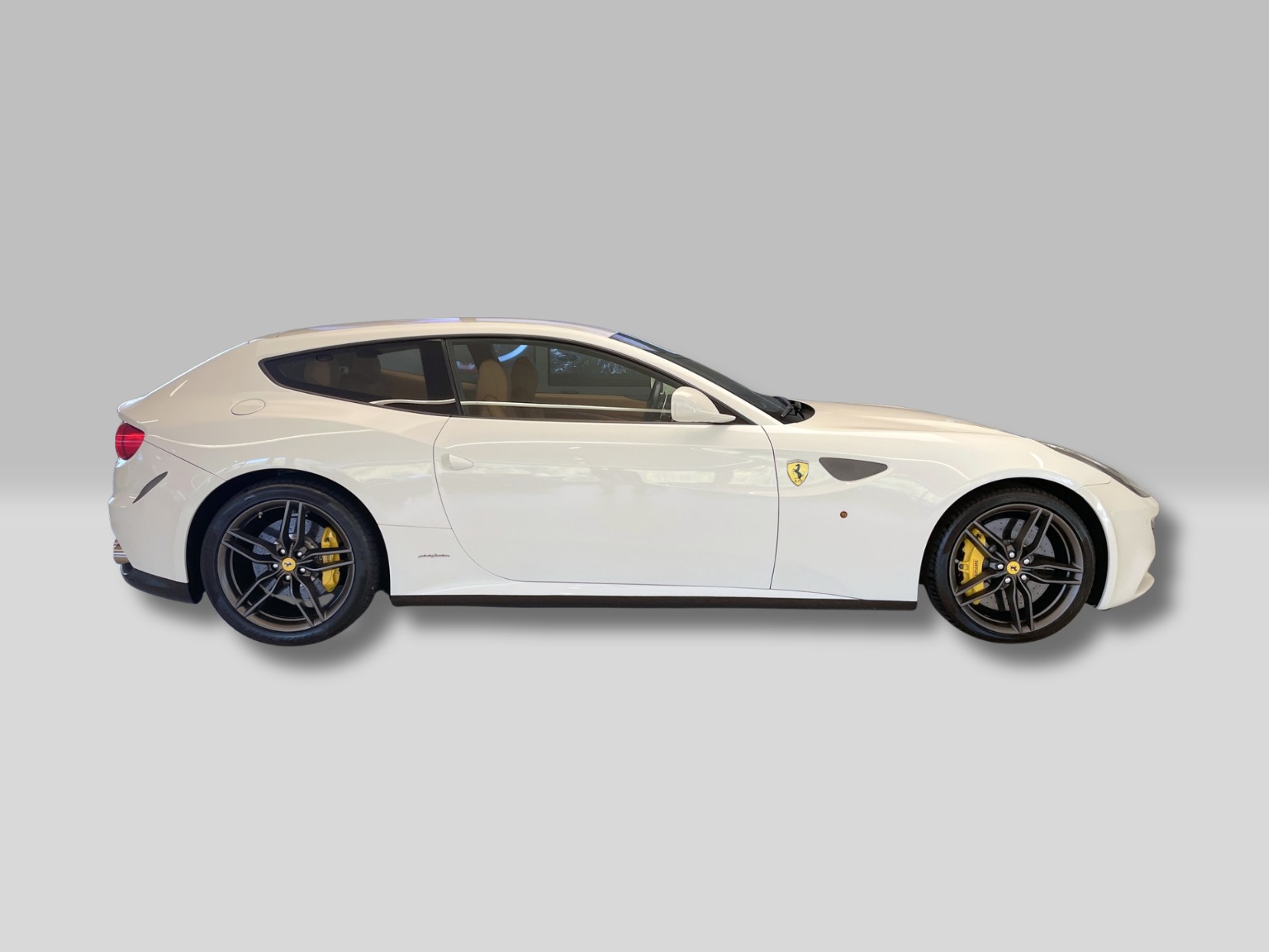 FERRARI FF-image-1