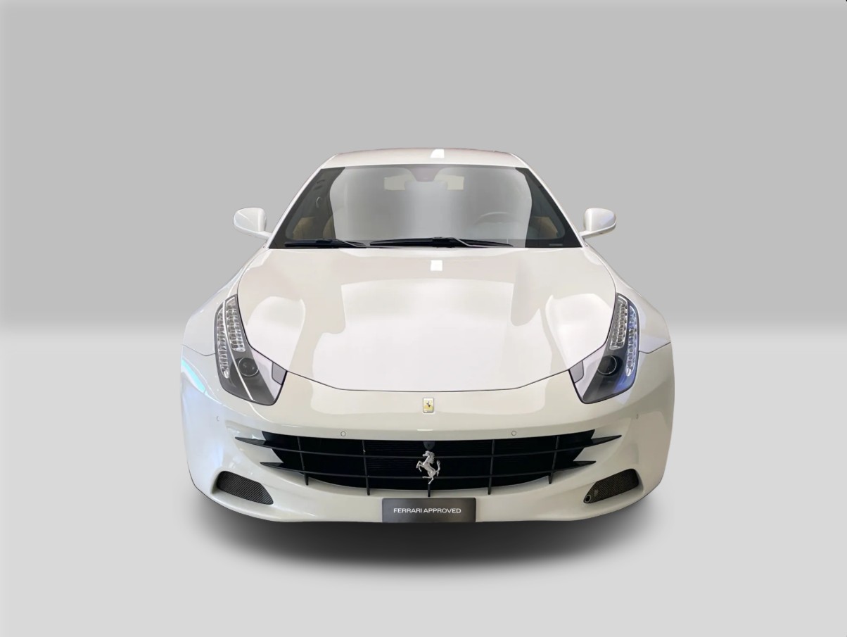 FERRARI FF-image-5