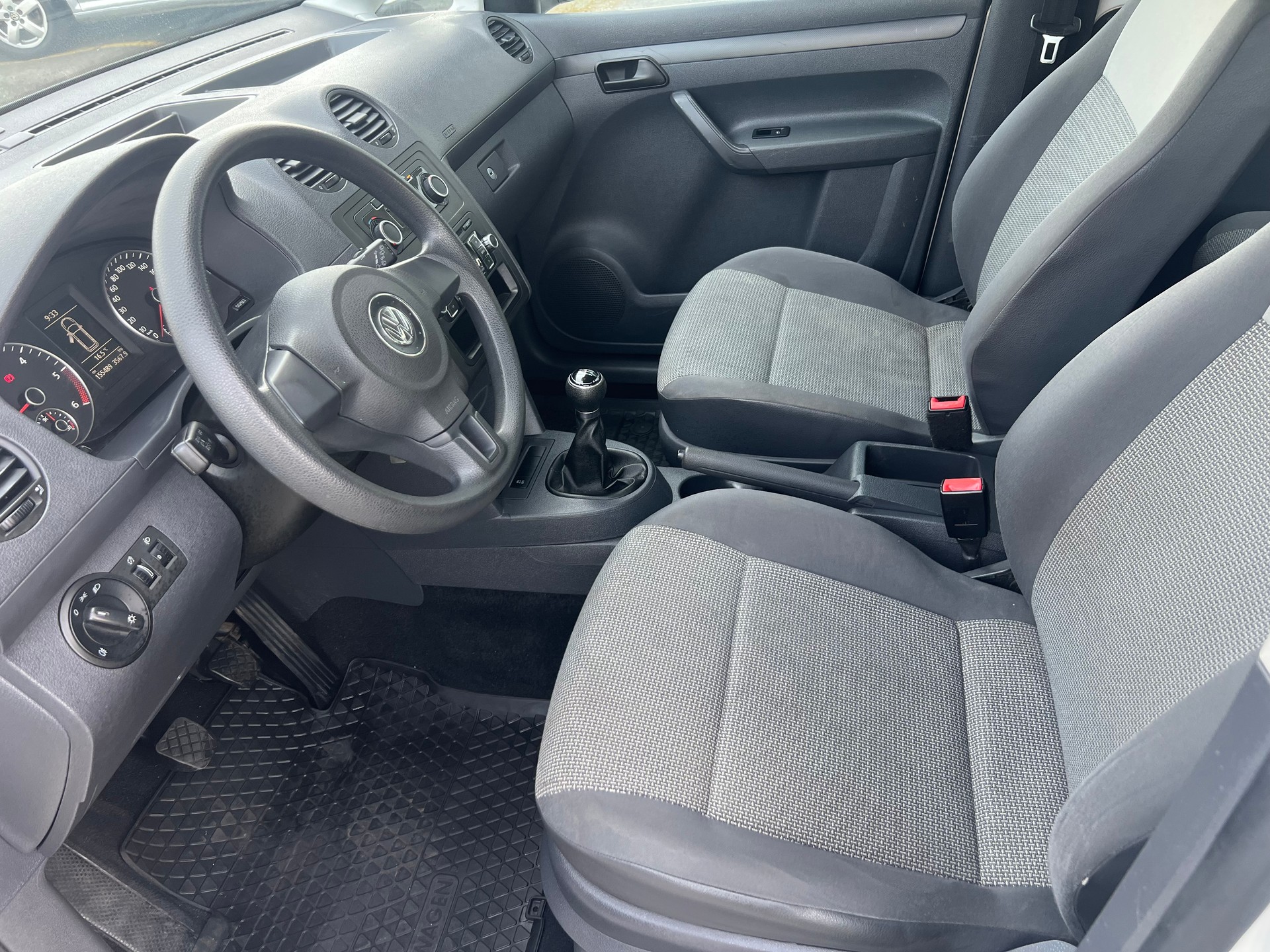 VW Caddy 2.0 TDI 4Motion-image-6