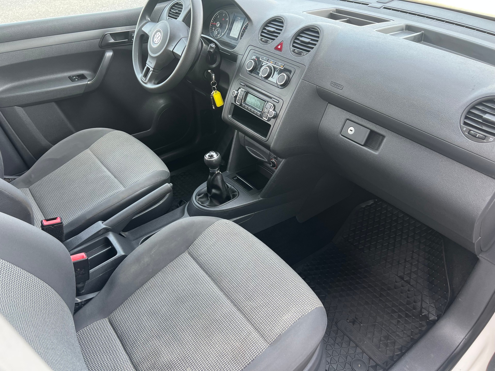 VW Caddy 2.0 TDI 4Motion-image-8