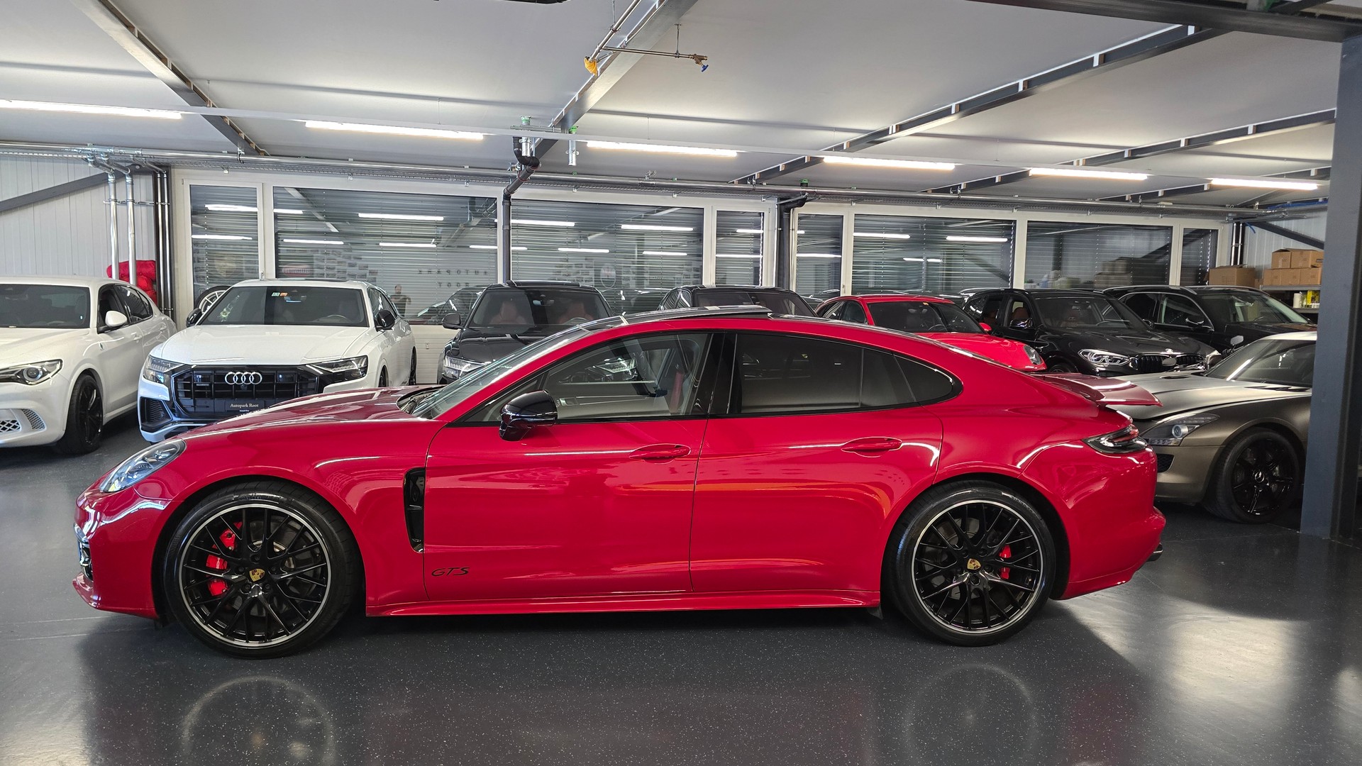 PORSCHE Panamera GTS PDK-image-9