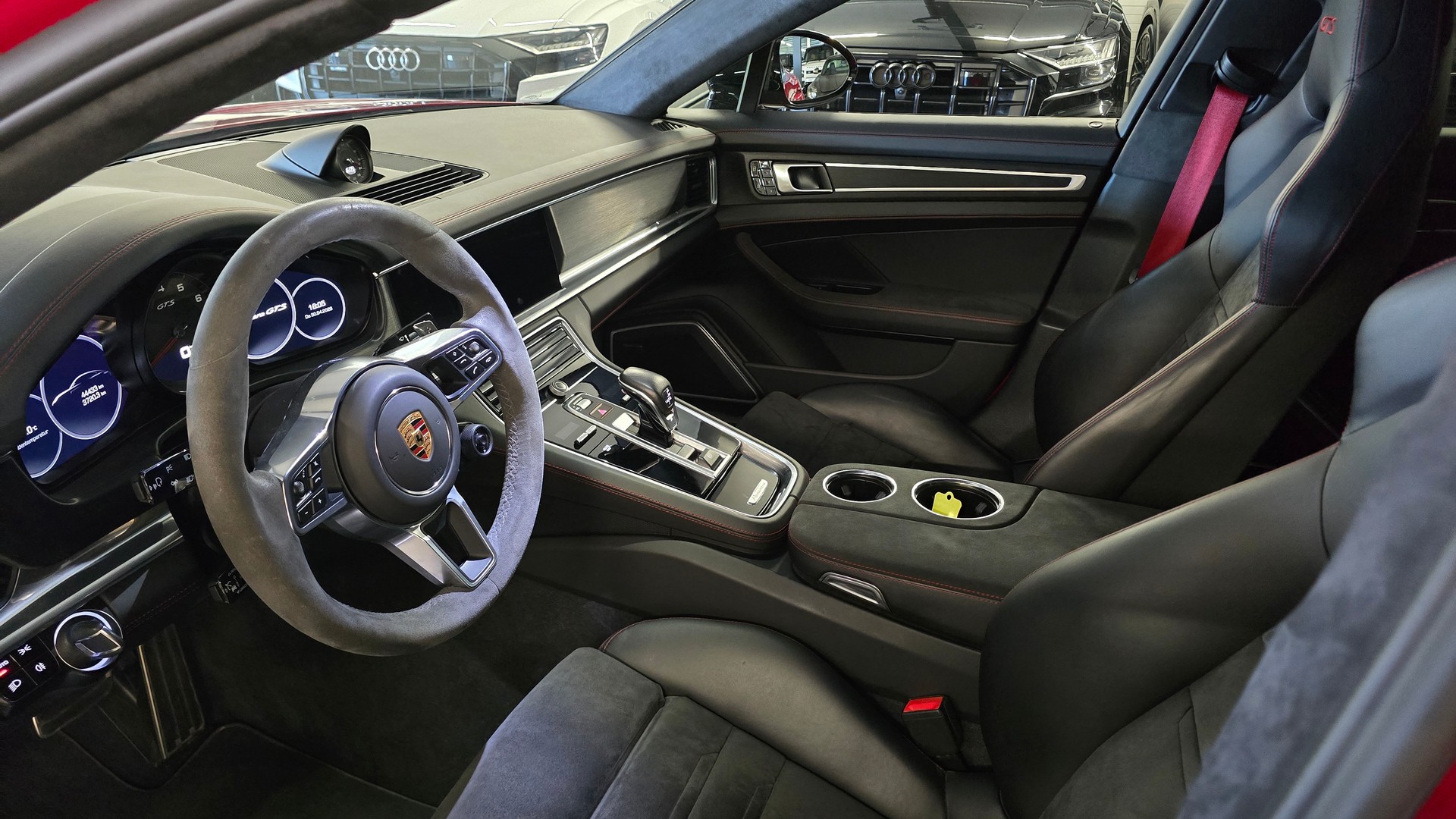 PORSCHE Panamera GTS PDK-image-15