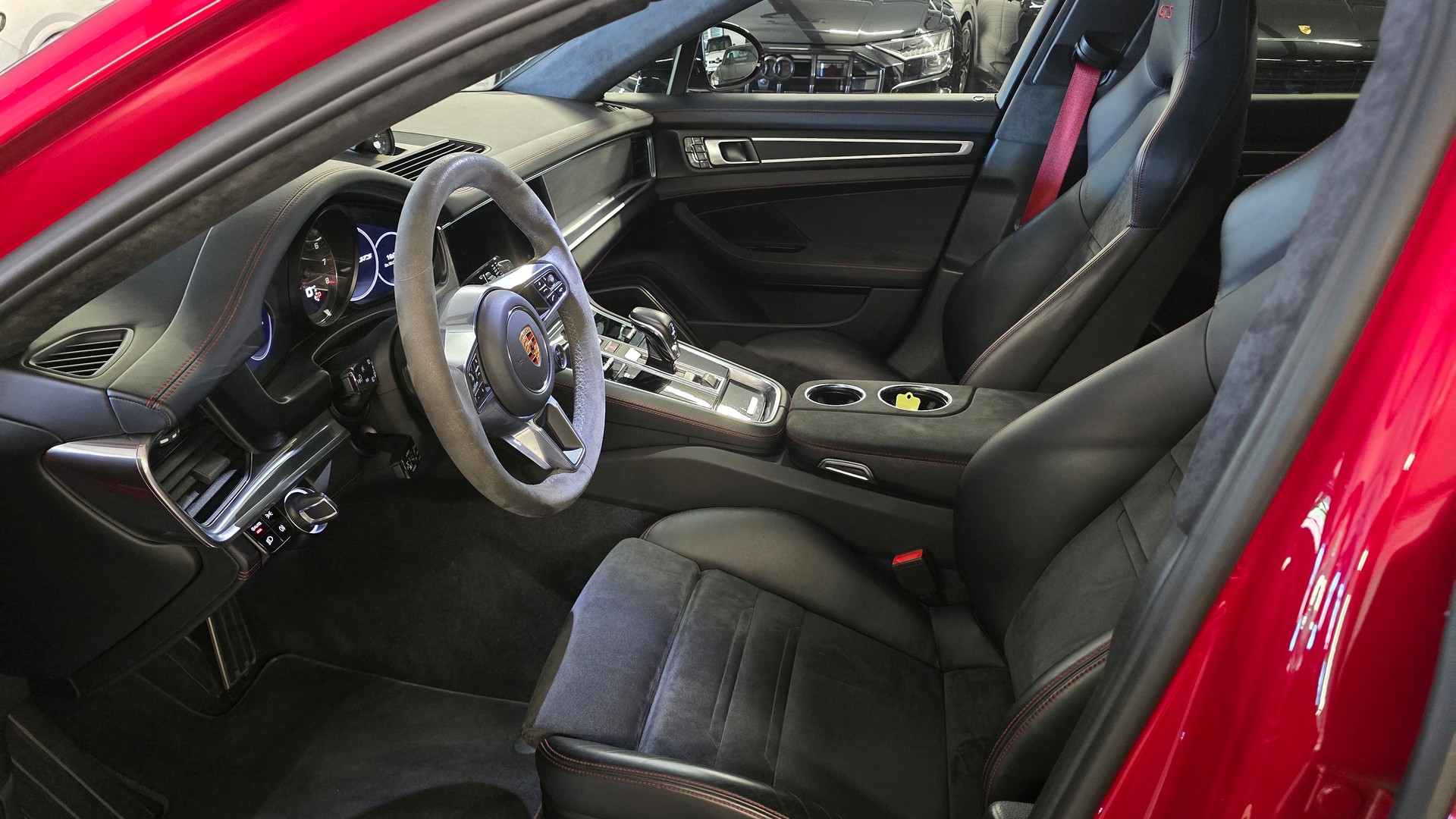 PORSCHE Panamera GTS PDK-image-14