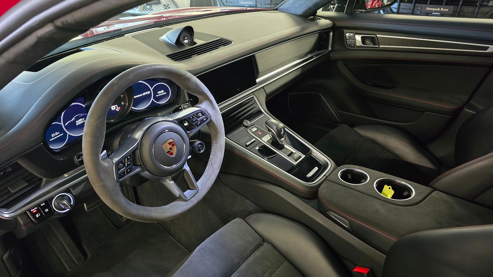 PORSCHE Panamera GTS PDK-image-18