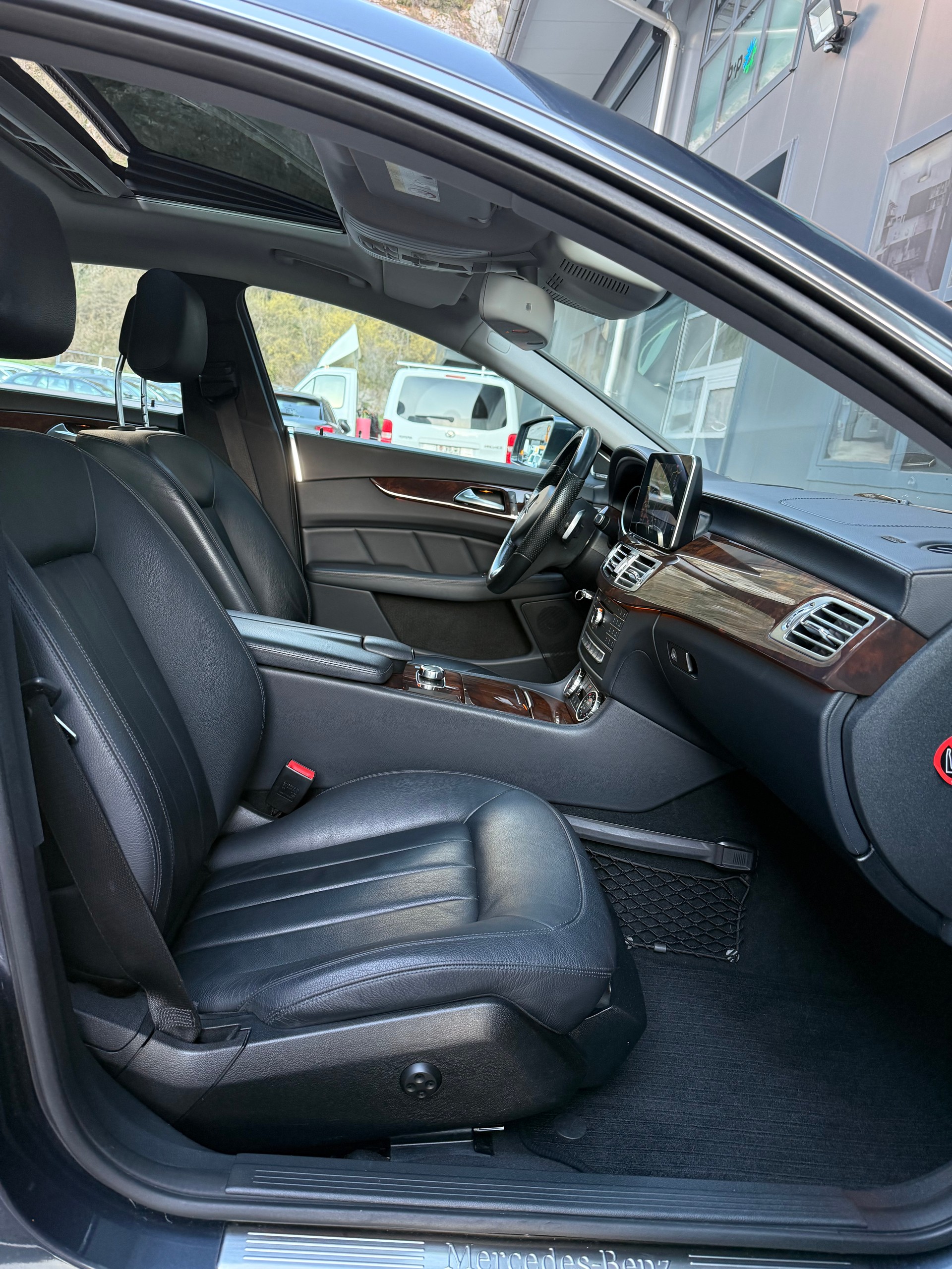 MERCEDES-BENZ CLS Shooting Brake 400 4Matic 7G-Tronic-image-10