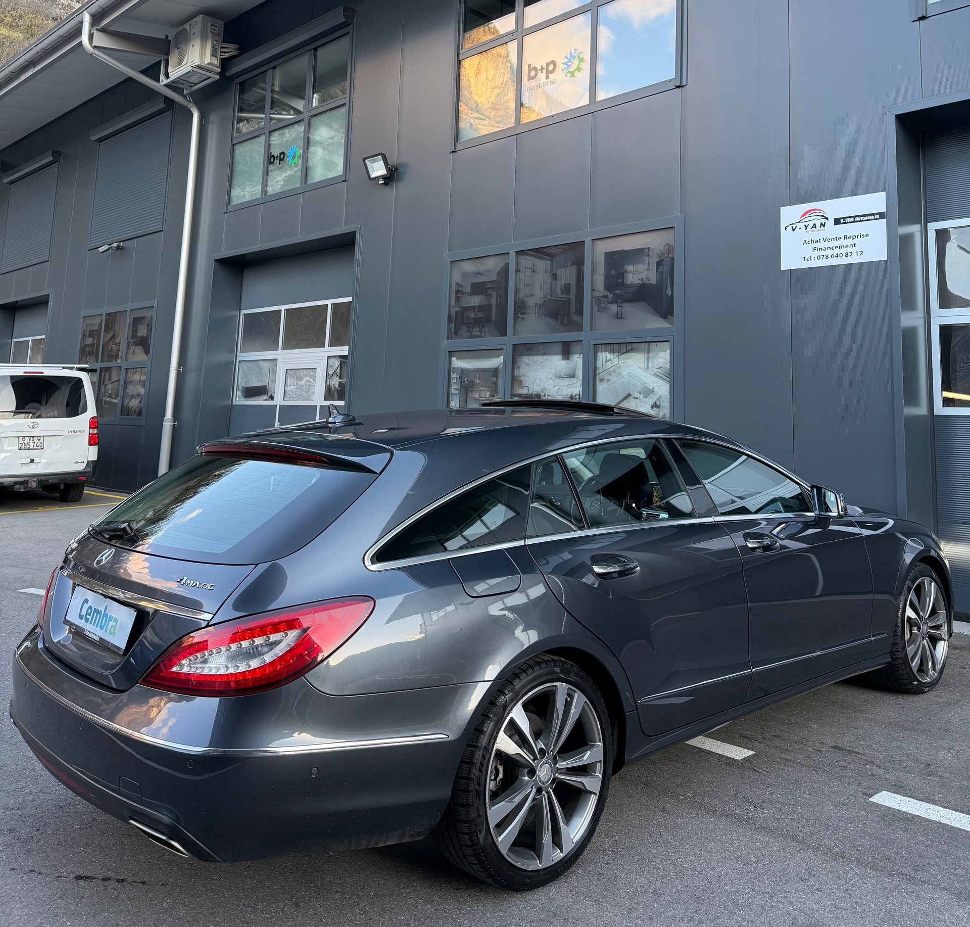 MERCEDES-BENZ CLS Shooting Brake 400 4Matic 7G-Tronic-image-7