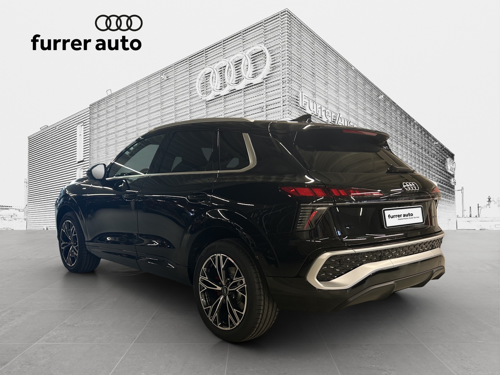 AUDI Q3 SUV TFSI quattro 195 kW S tronic-showroom-element-2