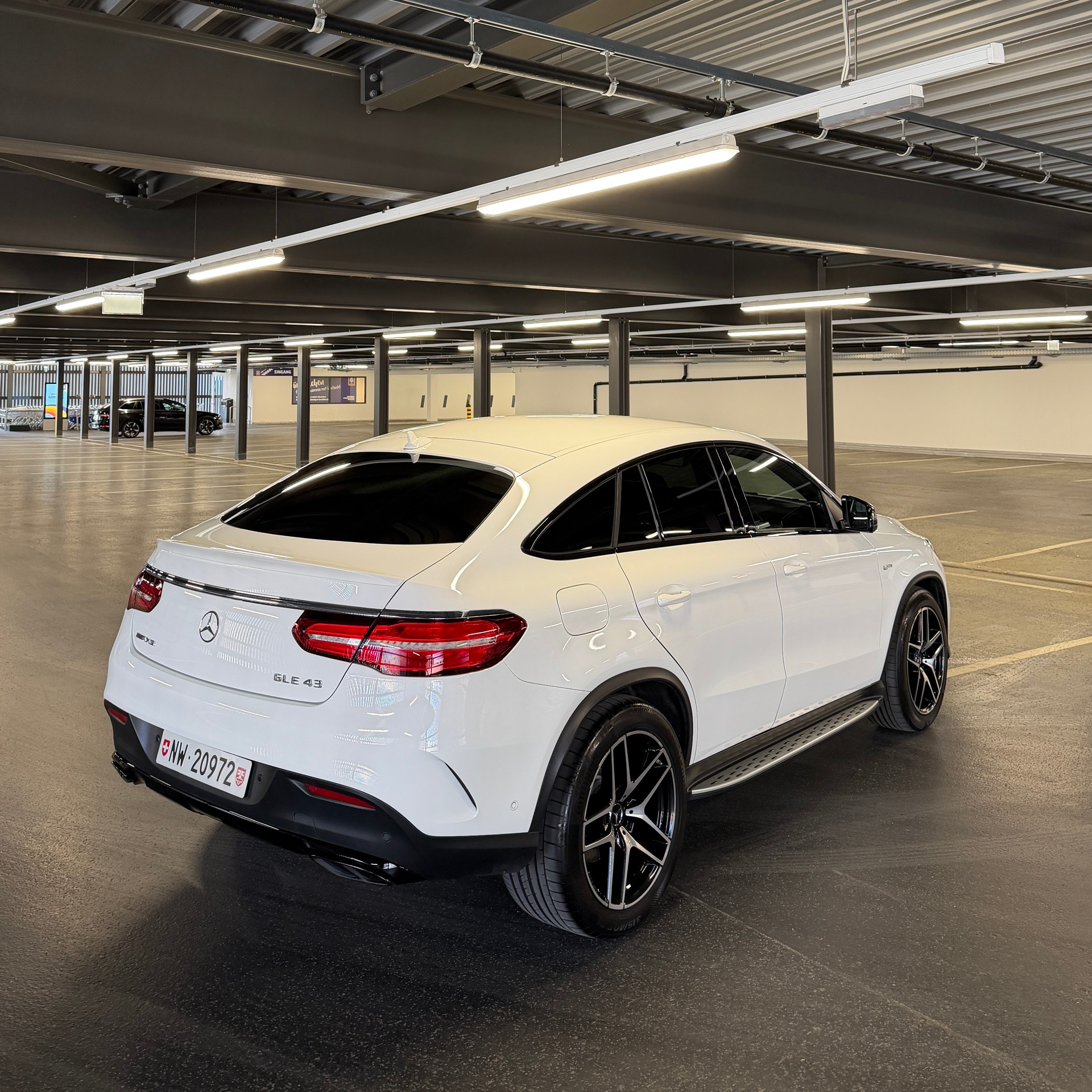 MERCEDES-BENZ GLE 43 AMG-image-2