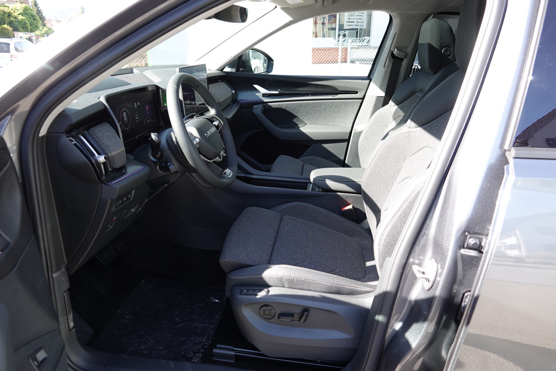 SKODA Kodiaq 2.0 TSI Dynamic-image-13