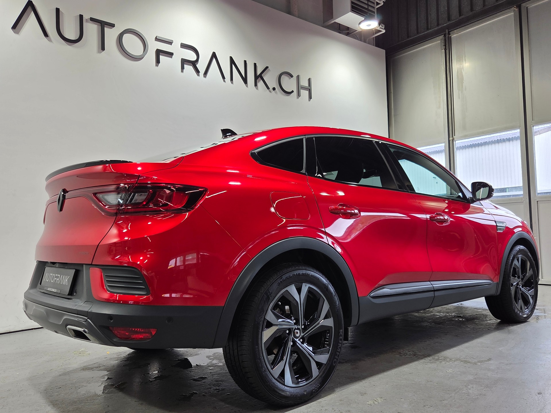 RENAULT Arkana 1.6 E-Tech Engineered-showroom-element-2