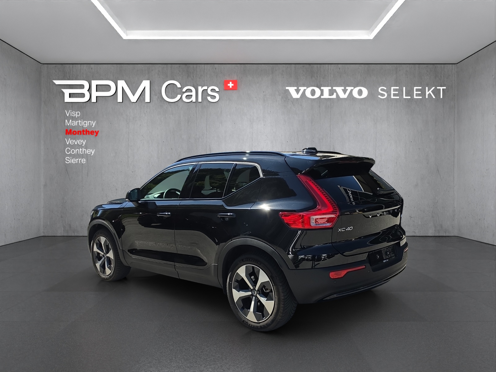 VOLVO XC40 B4 Benzin Mild Hybrid Plus Dark DCT-image-5
