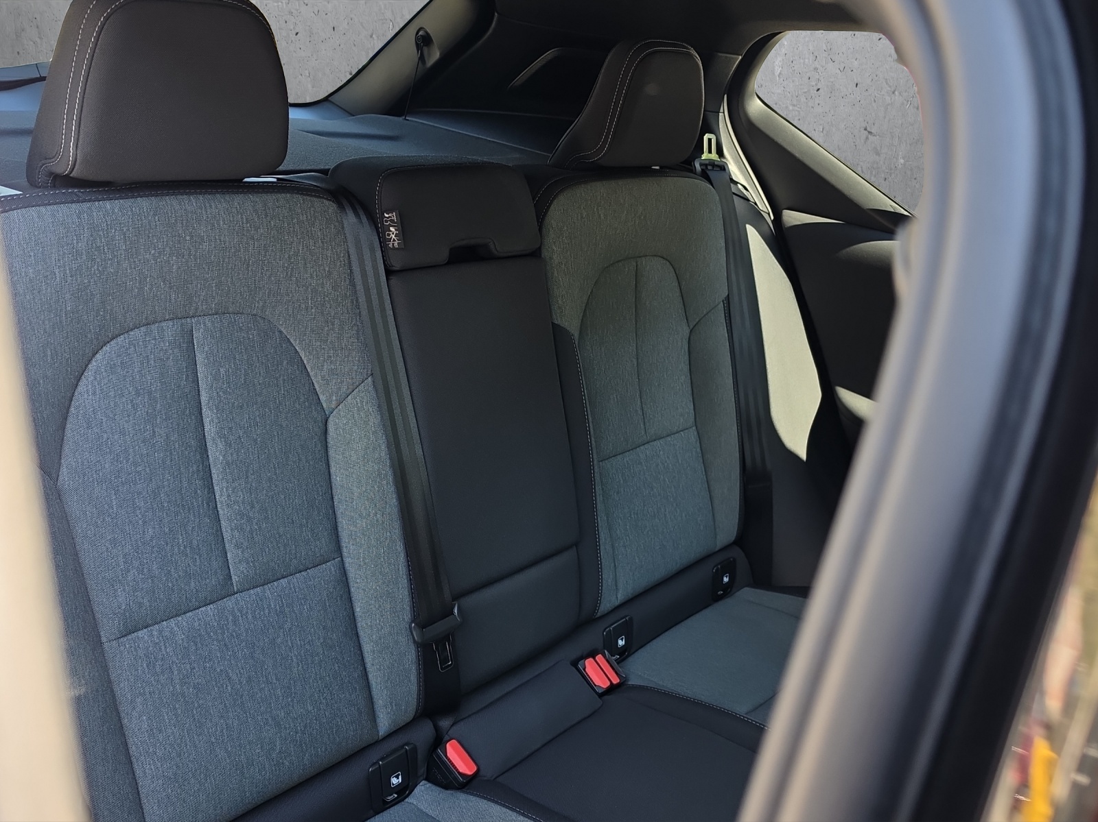 VOLVO XC40 B4 Benzin Mild Hybrid Plus Dark DCT-image-14