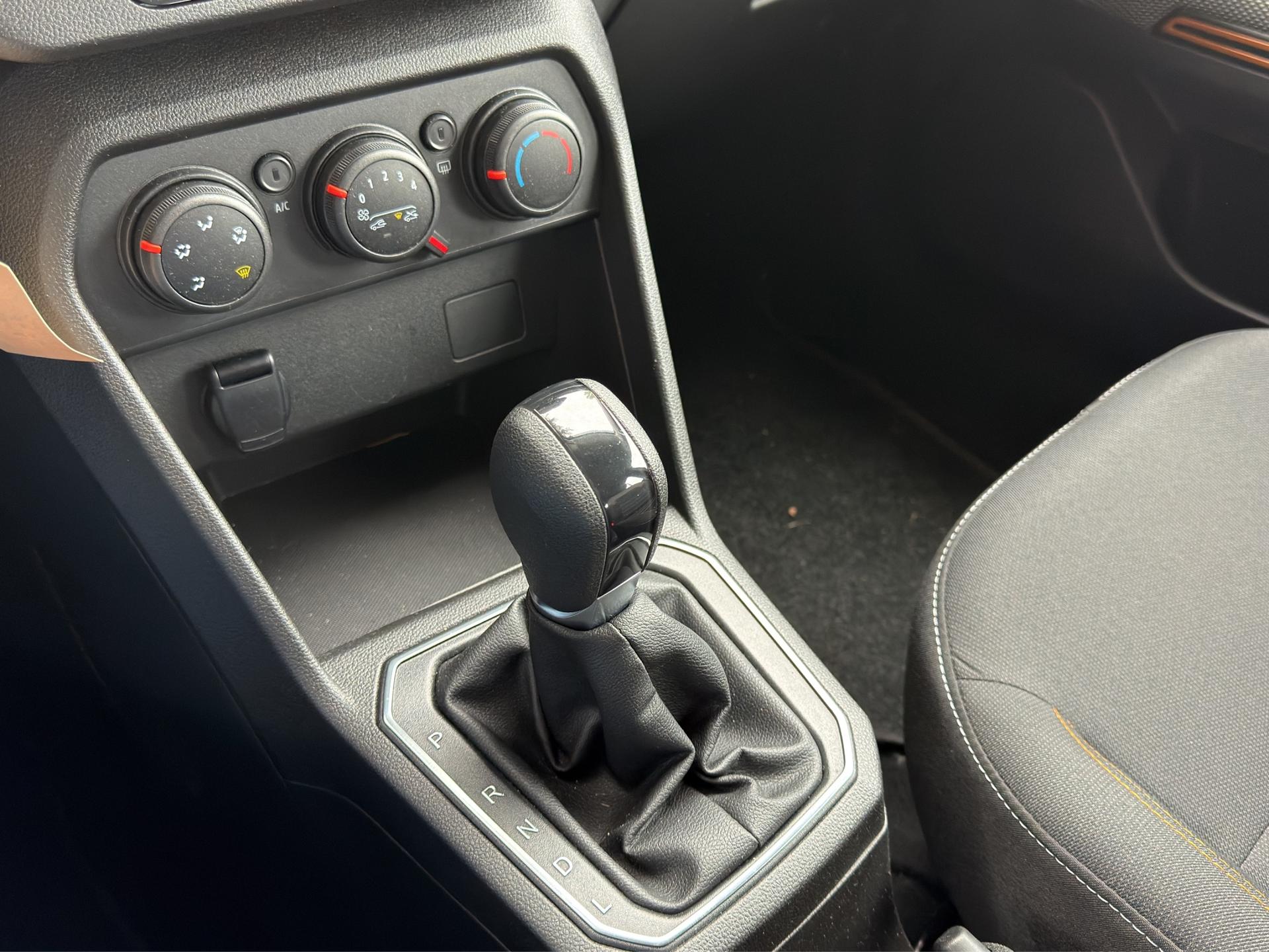 DACIA Sandero Stepway TCe 90 Comfort CVT-image-25