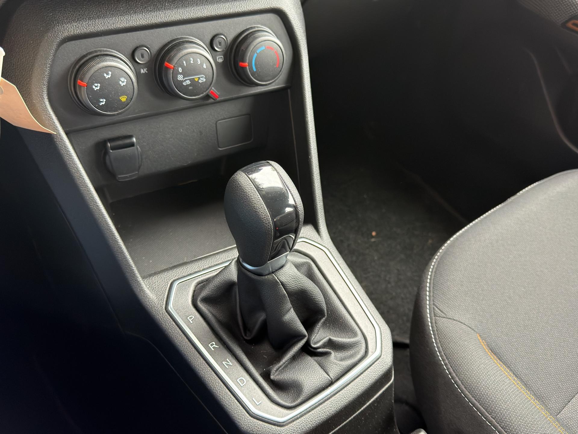 DACIA Sandero Stepway TCe 90 Comfort CVT-image-20