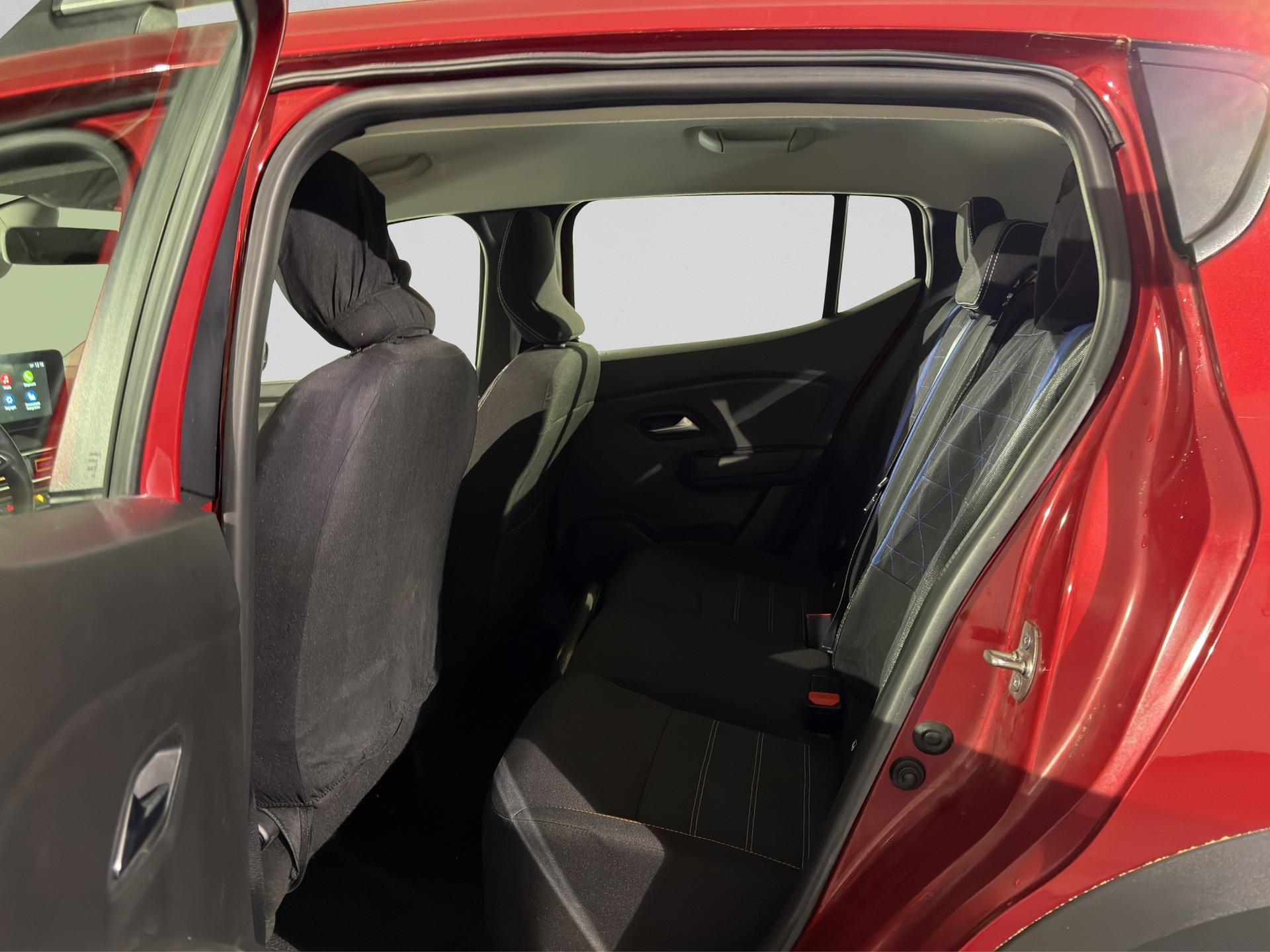 DACIA Sandero Stepway TCe 90 Comfort CVT-image-14