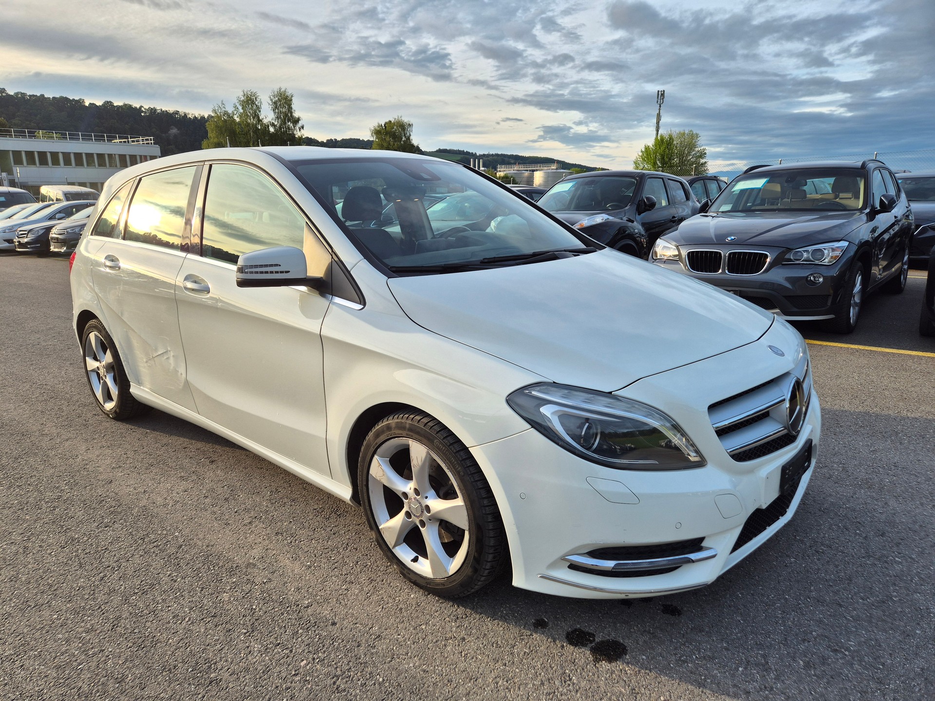 MERCEDES-BENZ B 180 CDI-image-2