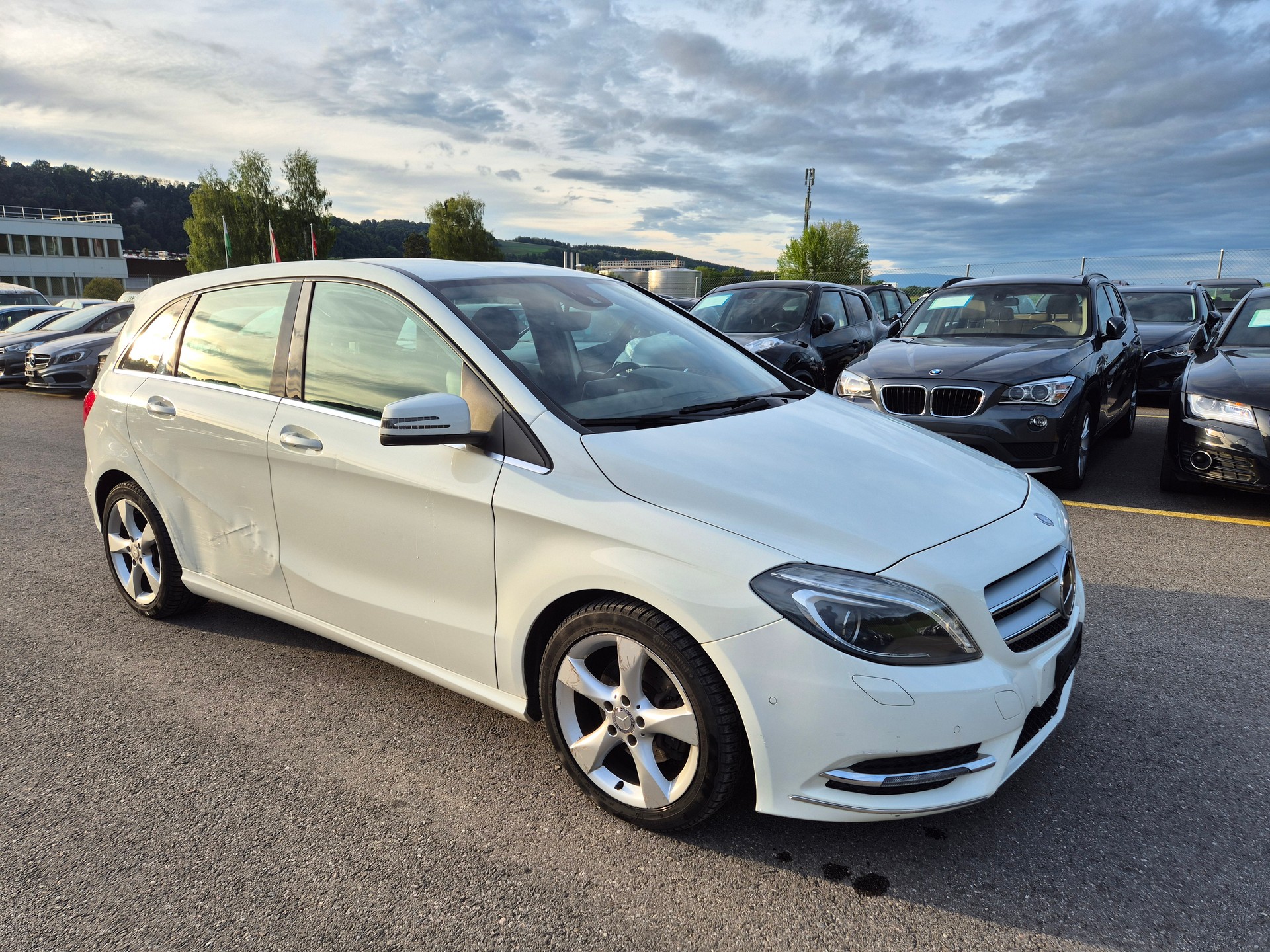 MERCEDES-BENZ B 180 CDI-image-9