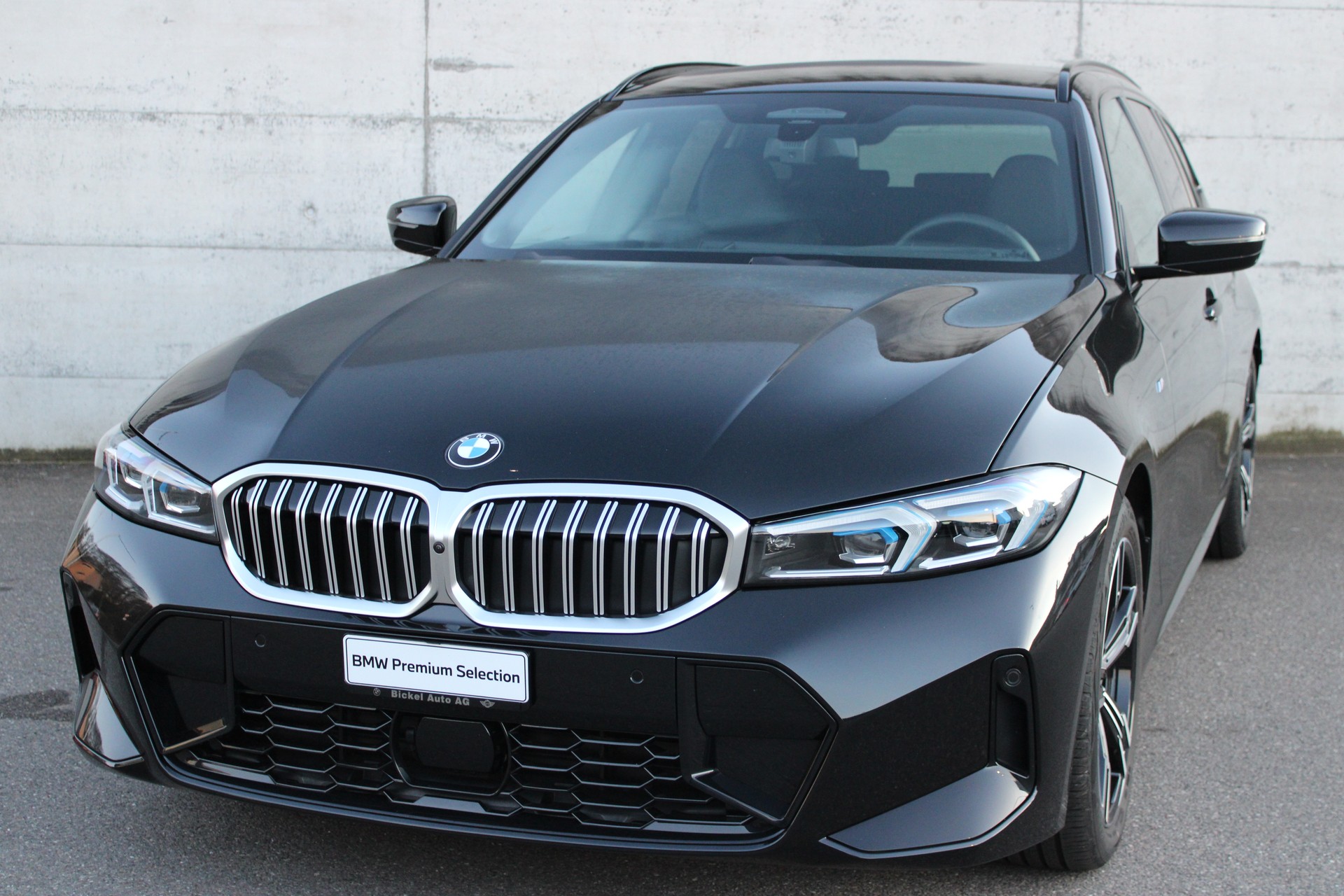 BMW 330d xDr 48V T M Sport-showroom-element-1