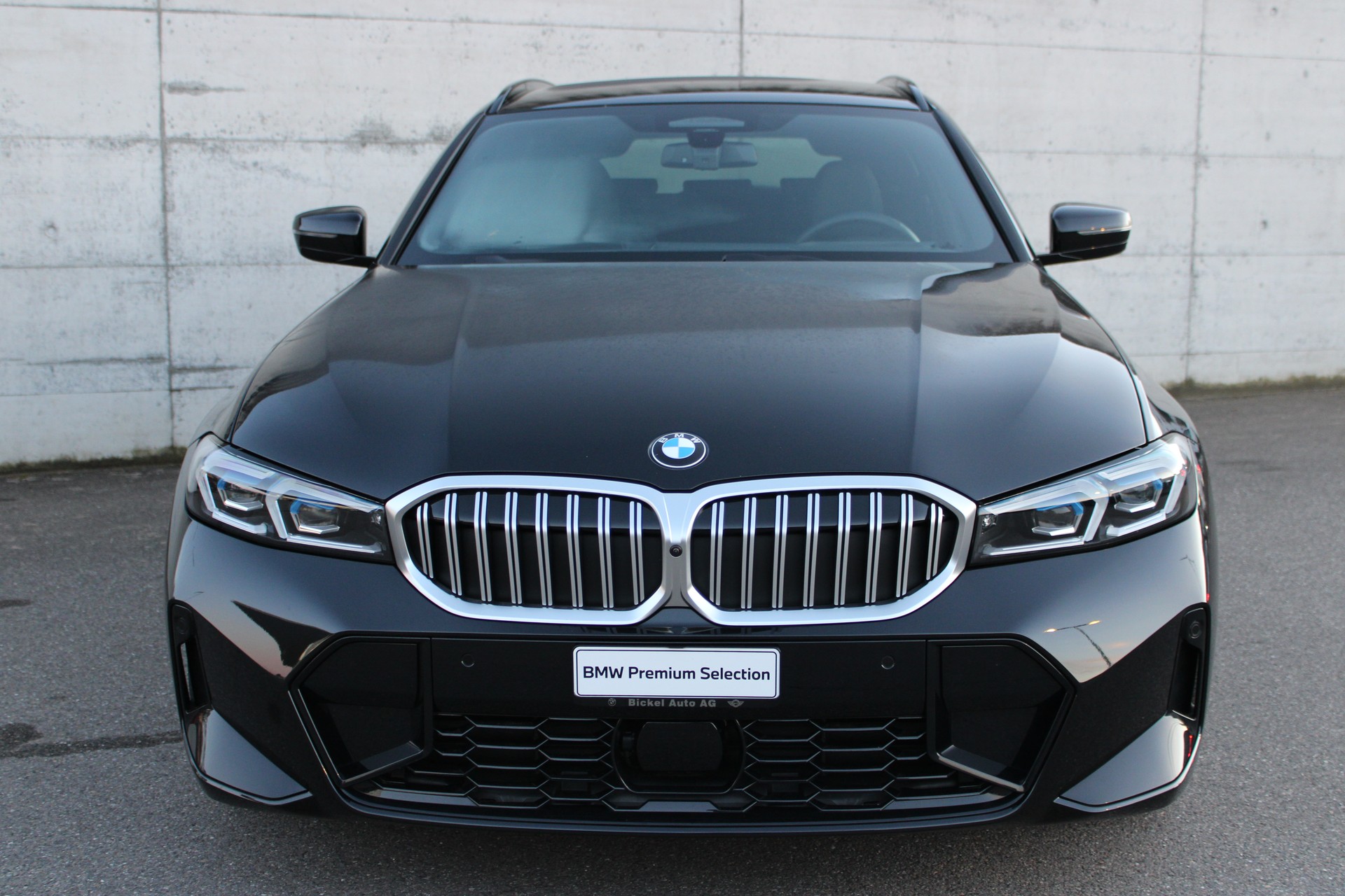 BMW 330d xDr 48V T M Sport-showroom-element-2