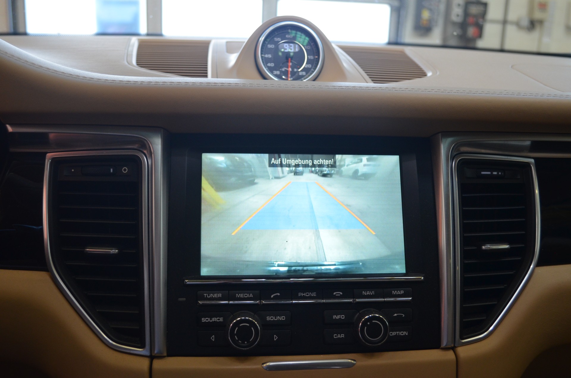 PORSCHE Macan S Diesel PDK-image-12