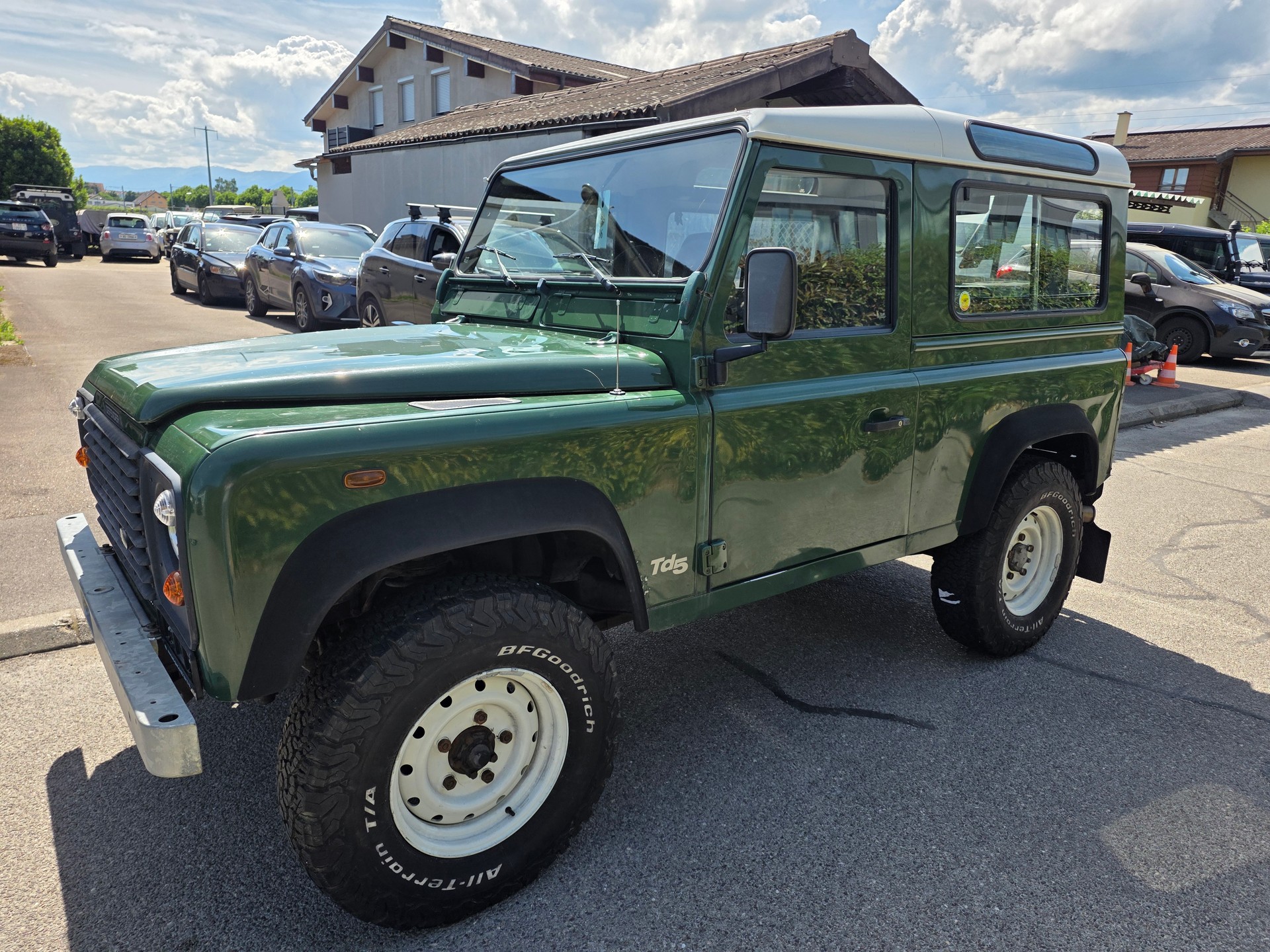 LAND ROVER Defender 90 SW 2.5 Td5-image-5