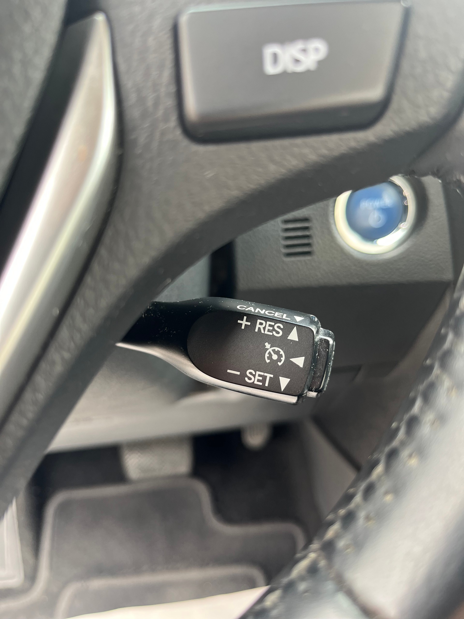 TOYOTA Auris 1.8 16V HSD Linea Sol / Frisch ab MFK & Sevice / 8-fach bereift-image-15
