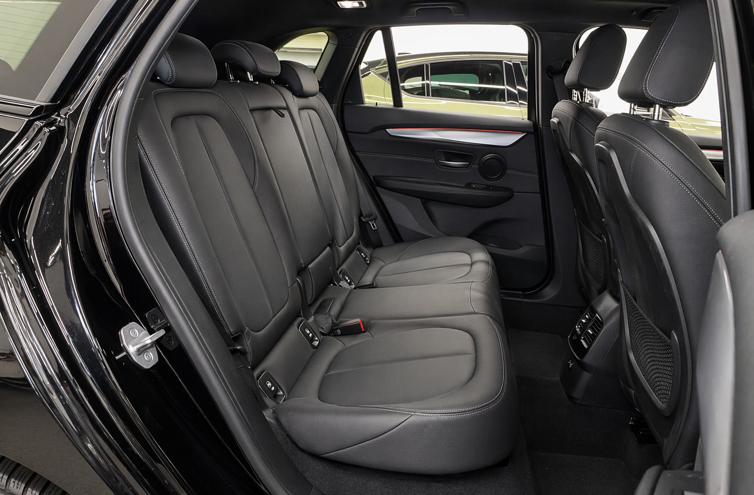 BMW 225xe iPerformance Active Tourer M Sport Steptronic-image-4