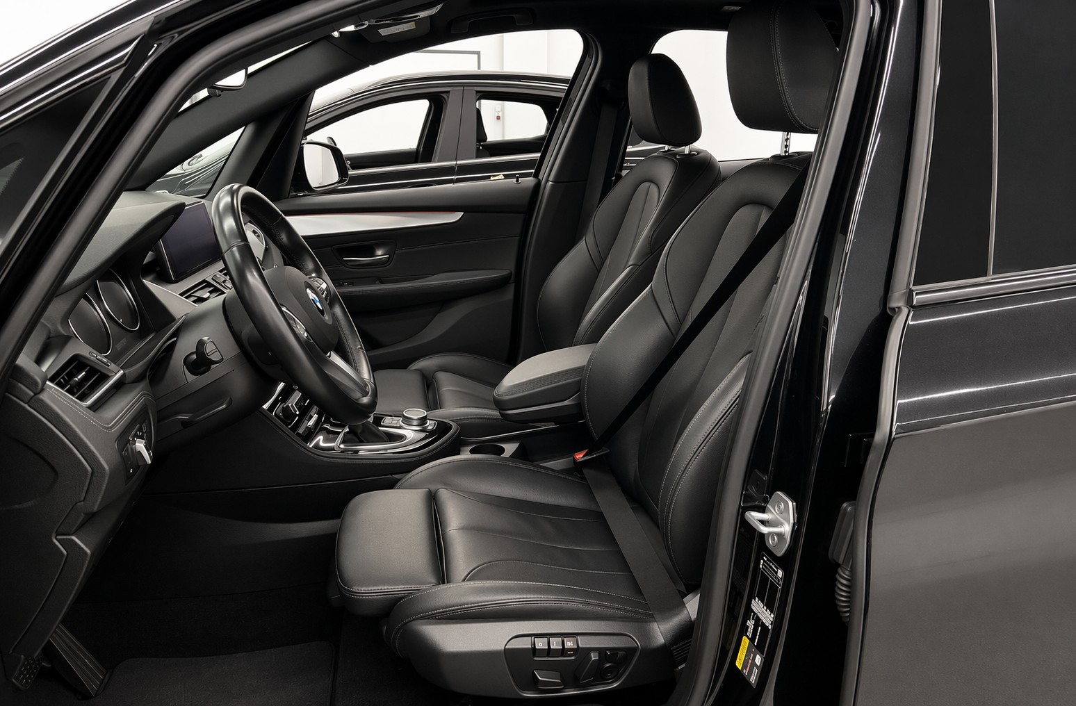 BMW 225xe iPerformance Active Tourer M Sport Steptronic-image-3