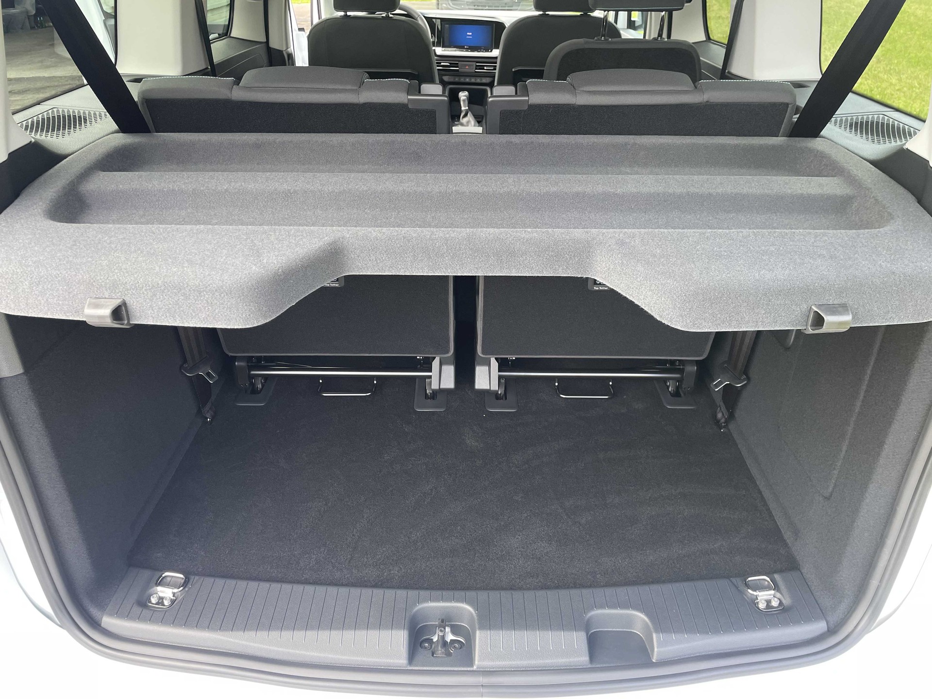 FORD Tourneo Grand Connect 2.0 EcoBlue 122PS Active 4x4-image-15