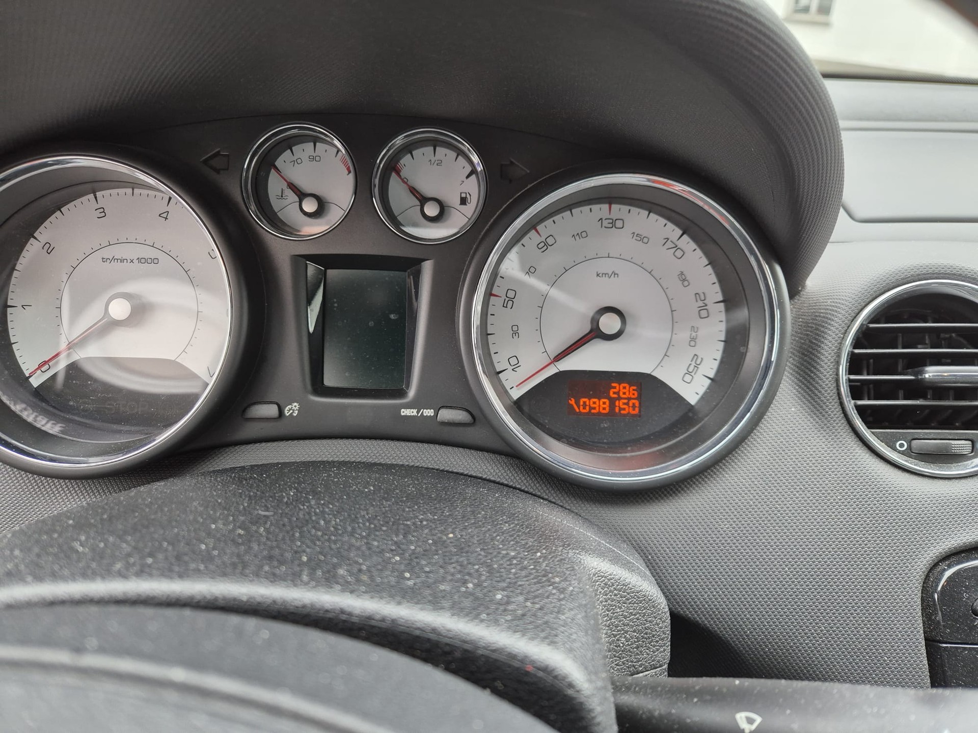 PEUGEOT 308 CC 1.6 16V Turbo Platinum-image-5