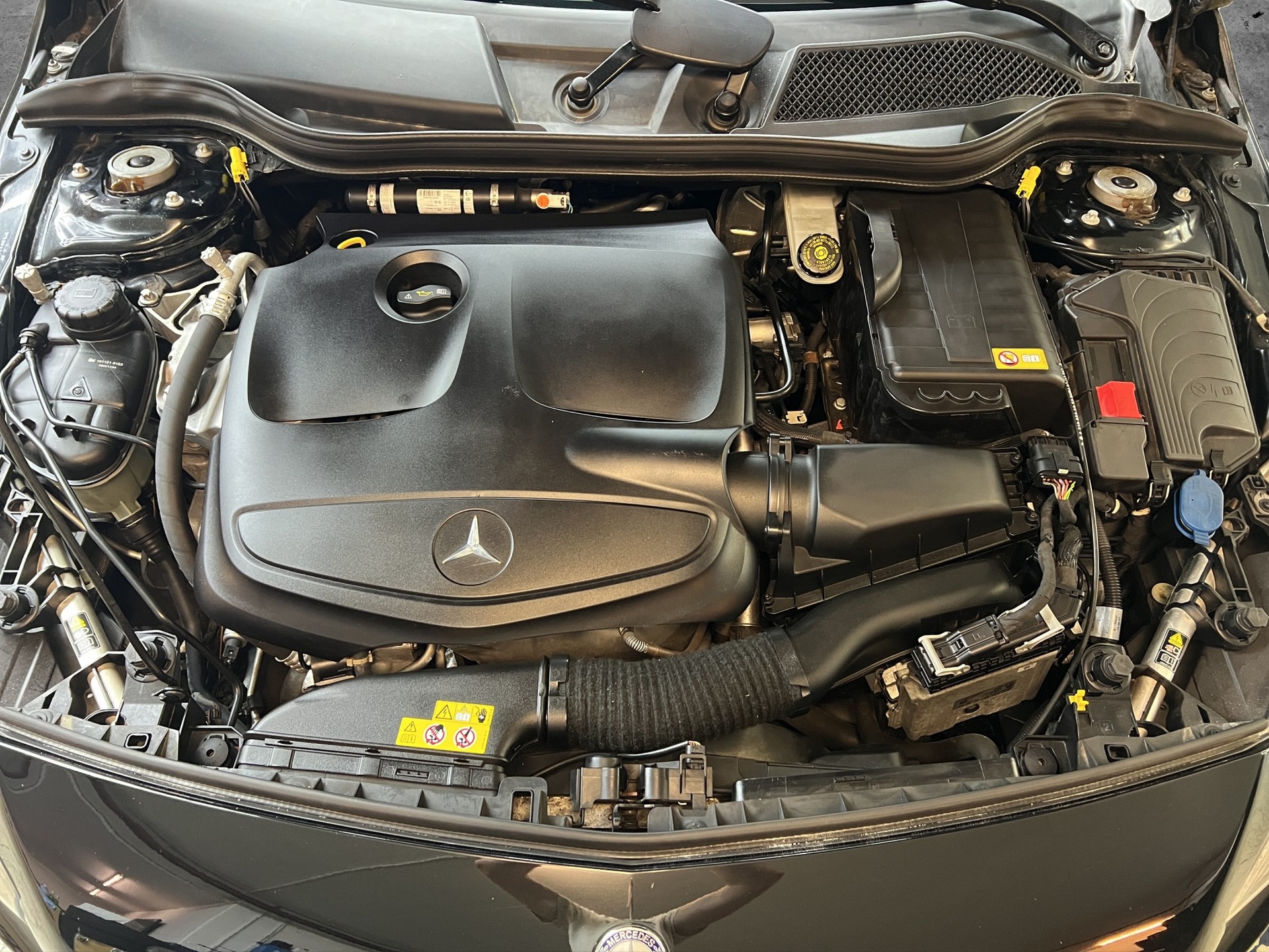 MERCEDES-BENZ A 250 Sport 7G-DCT-image-14