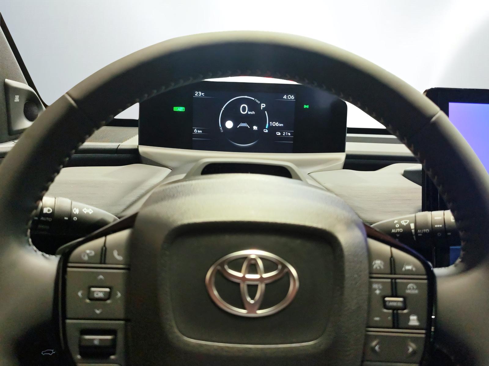 TOYOTA bZ4X Touring Premium AWD-image-11