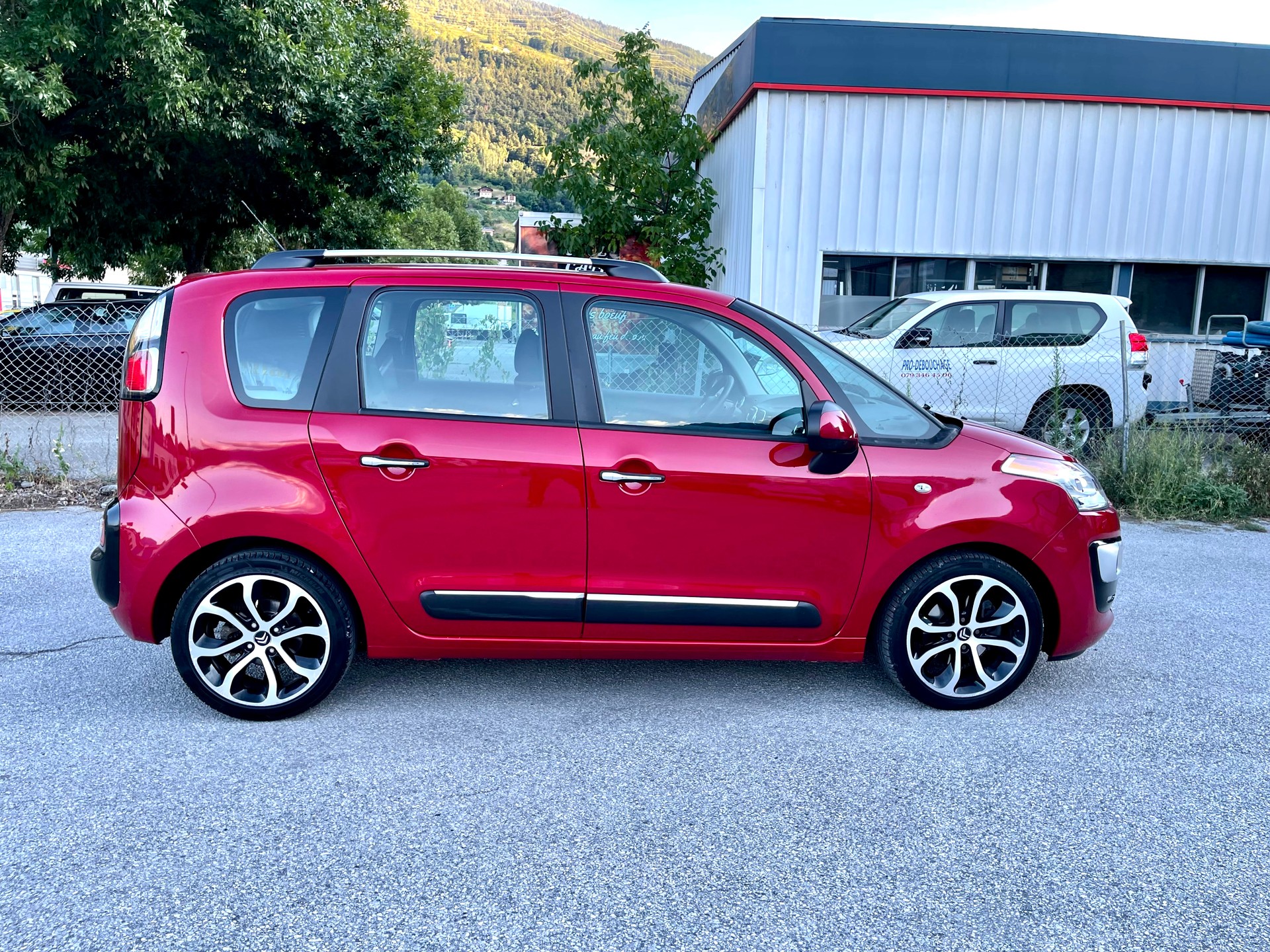 CITROEN C3 Picasso 1.6i 16V Séduction EGS6-image-10